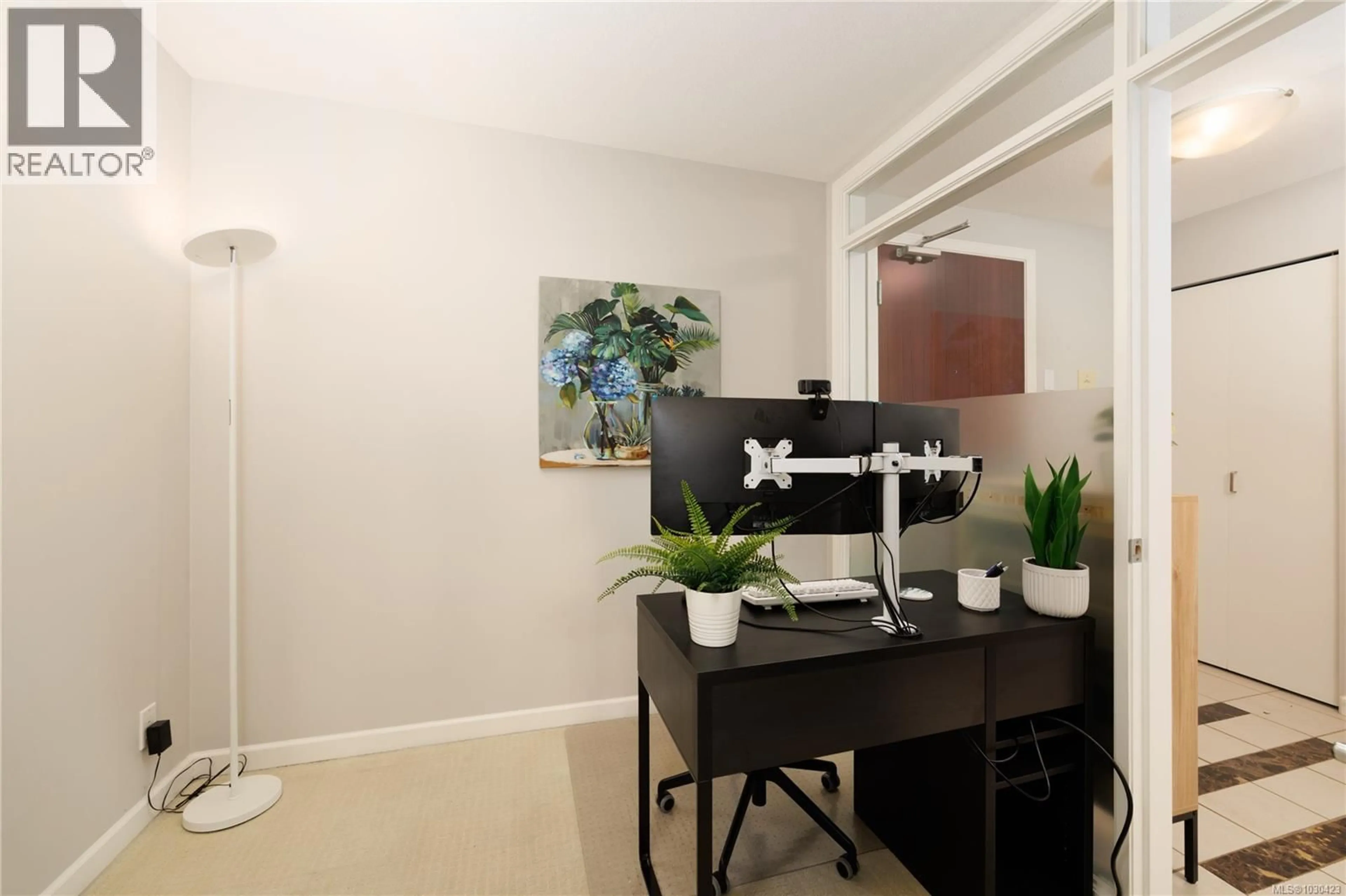 A pic of a room for 1001 - 160 WILSON STREET, Victoria British Columbia V9Z3P9