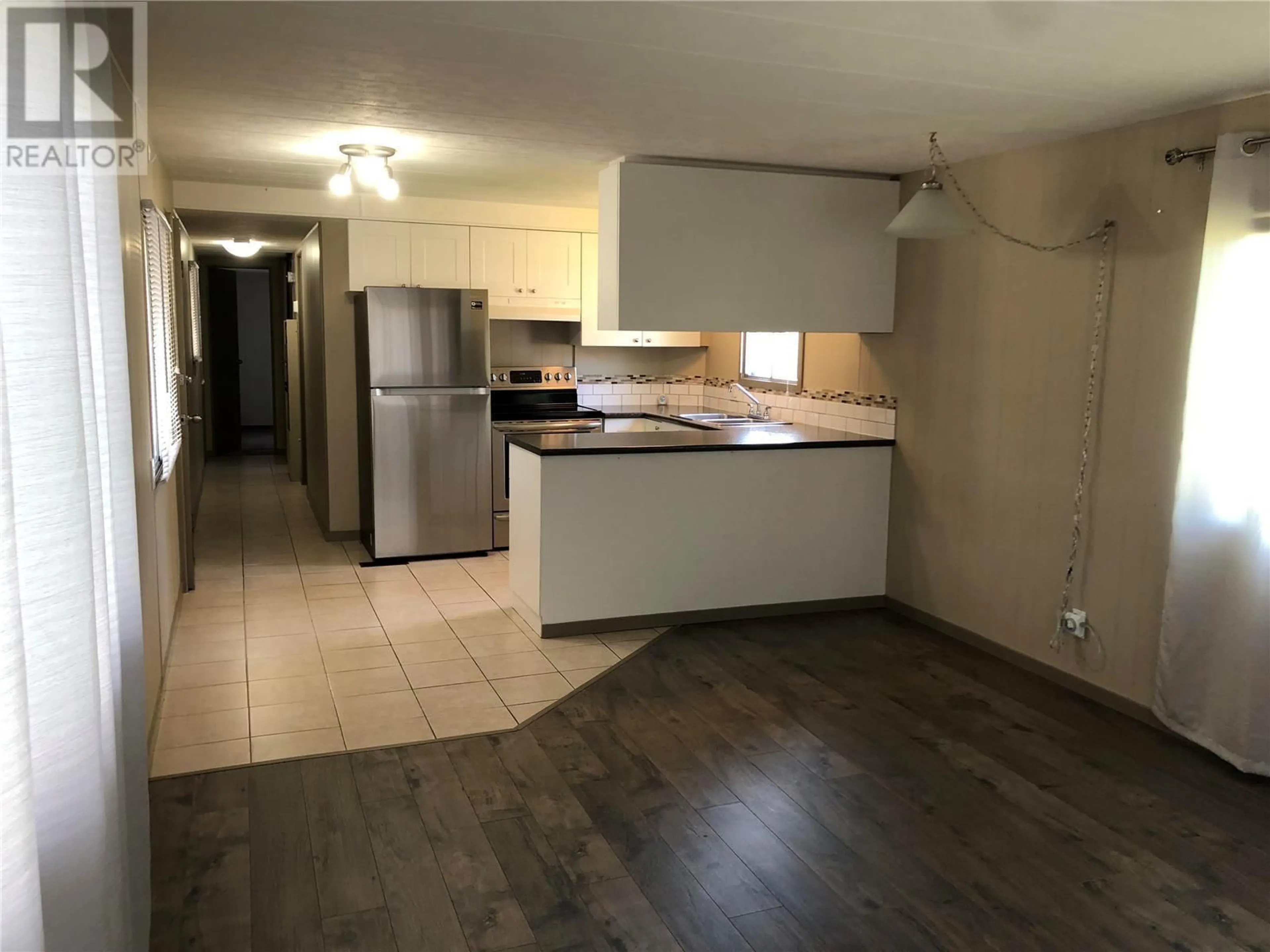 Standard kitchen, unknown for 14 - 5484 25 AVENUE, Vernon British Columbia V1T7A8
