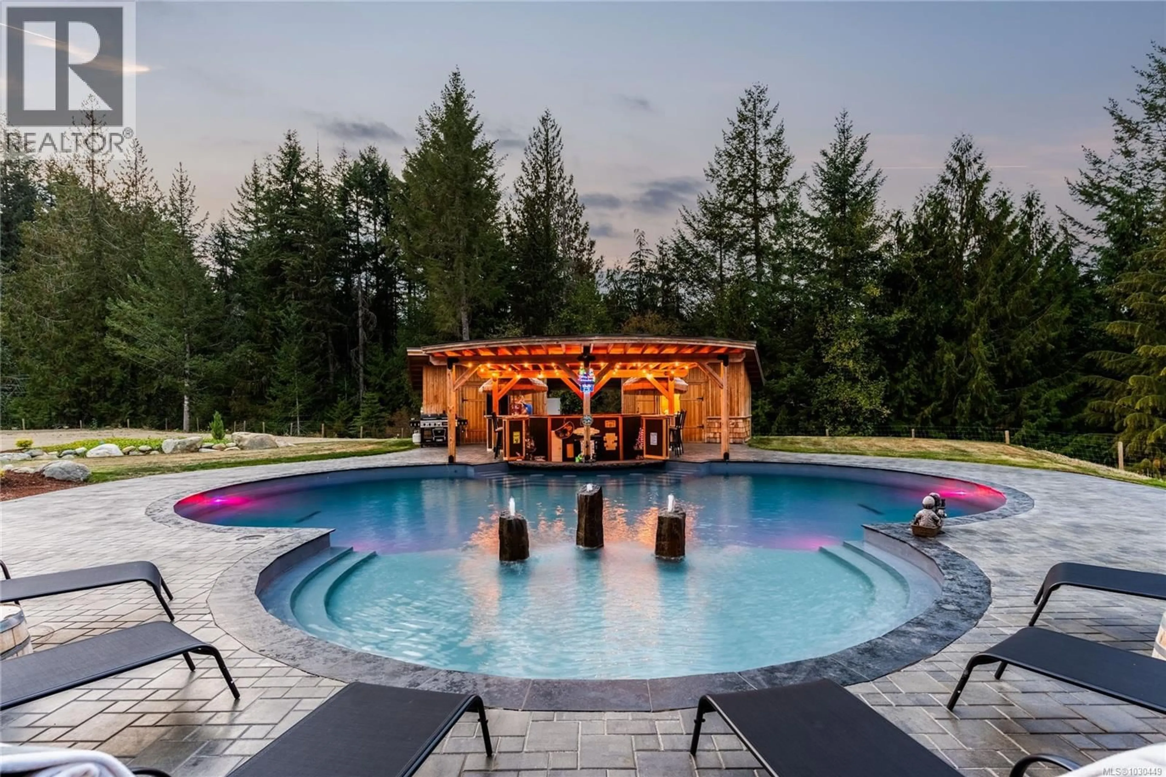 Pool for 4725 APPALOOSA WAY, Duncan British Columbia V9L6J1
