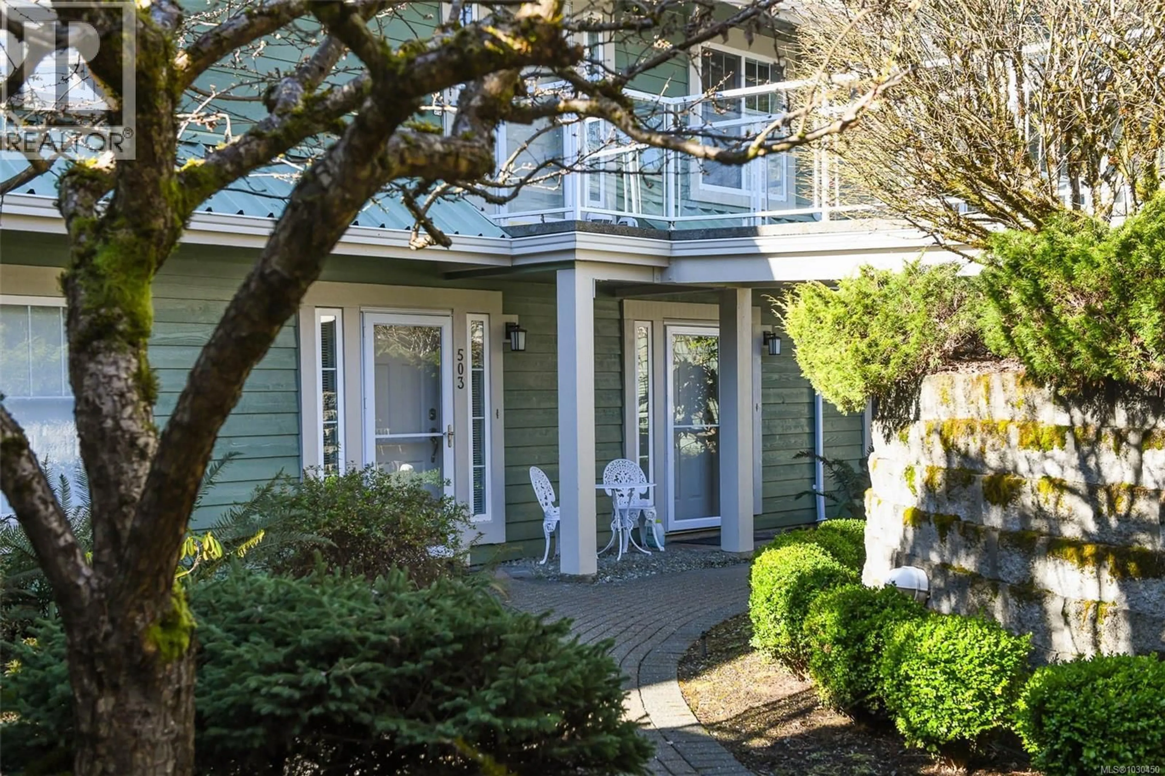 Patio, street for 503 - 2275 COMOX AVENUE, Comox British Columbia V9M1X6