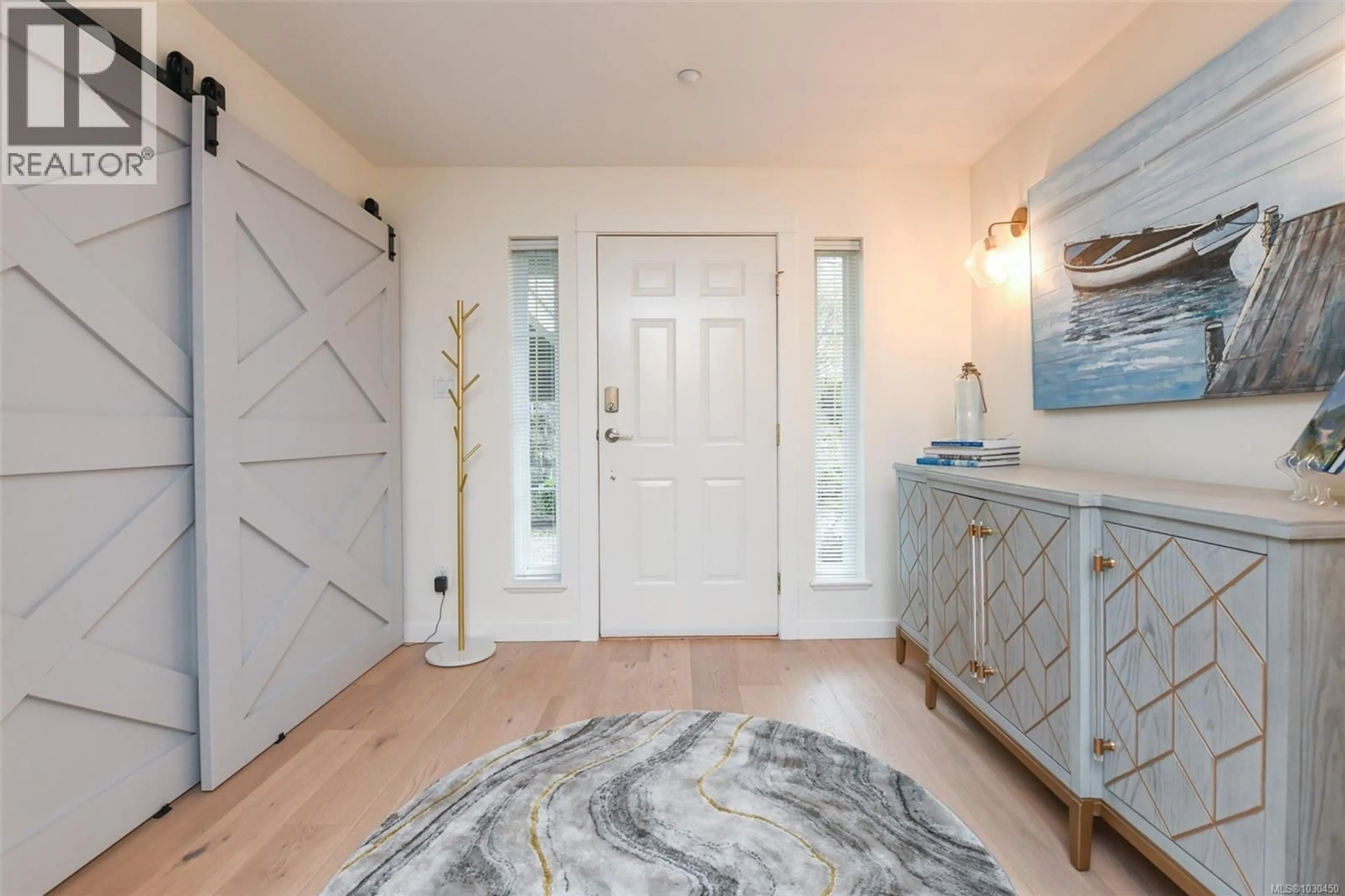 Indoor entryway for 503 - 2275 COMOX AVENUE, Comox British Columbia V9M1X6