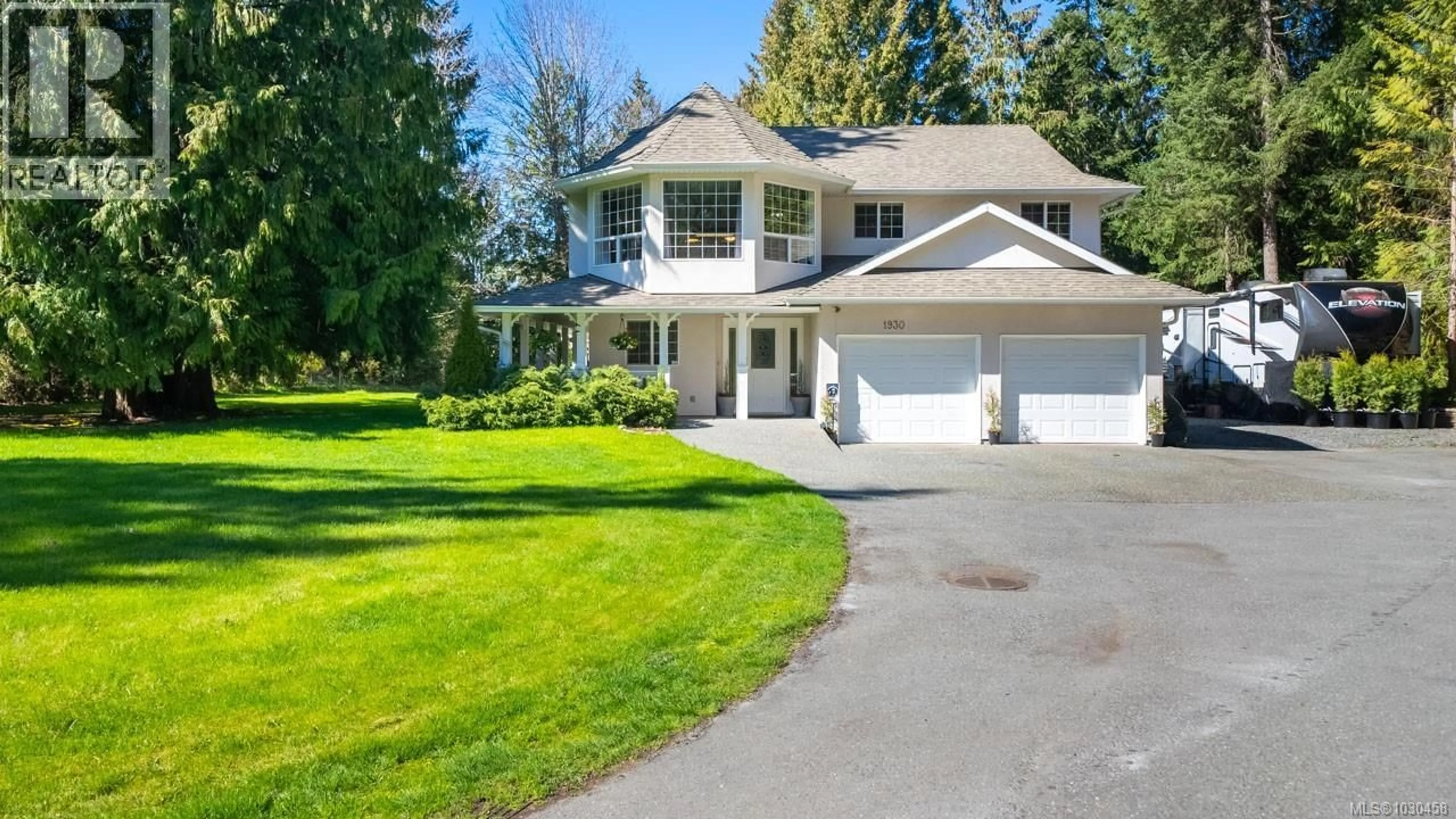 Home with vinyl exterior material, street for 1930 HARMAC ROAD, Nanaimo British Columbia V9X1L3