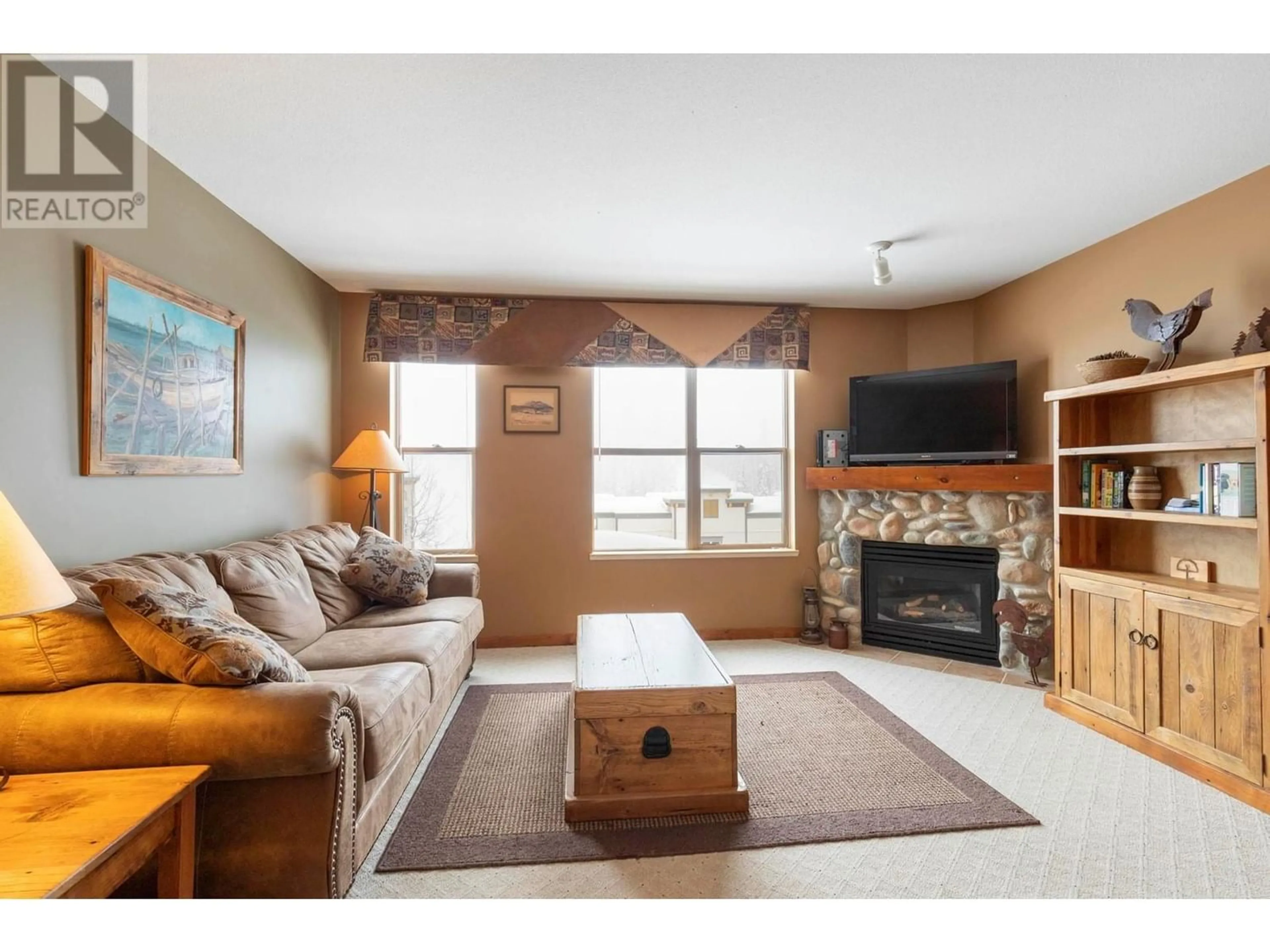 Living room for 9804 Silver Star Road Unit# 203, Vernon British Columbia V1B3X1