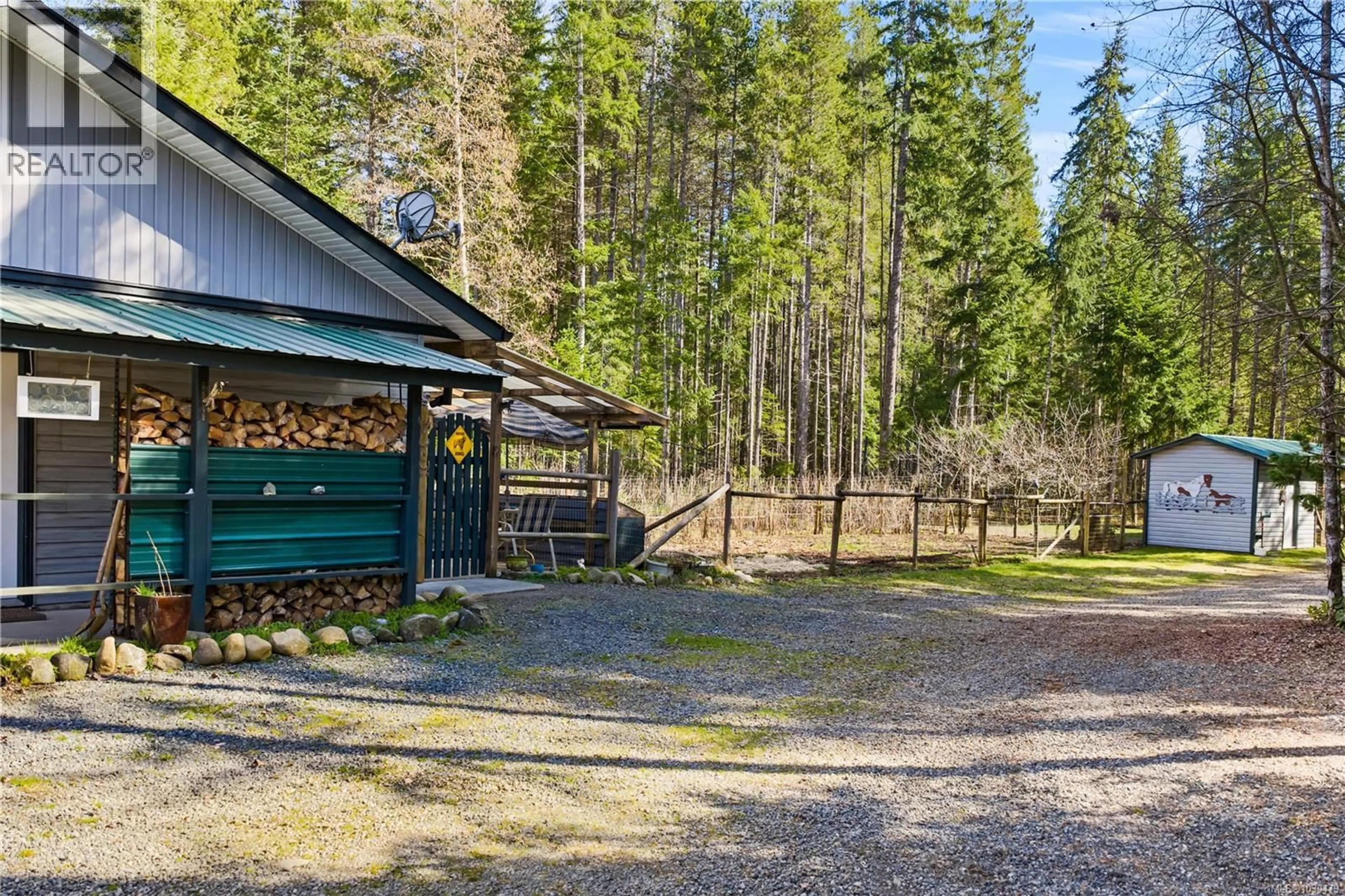 Shed for 3917 ISLAK ROAD, Black Creek British Columbia V9J1Y9