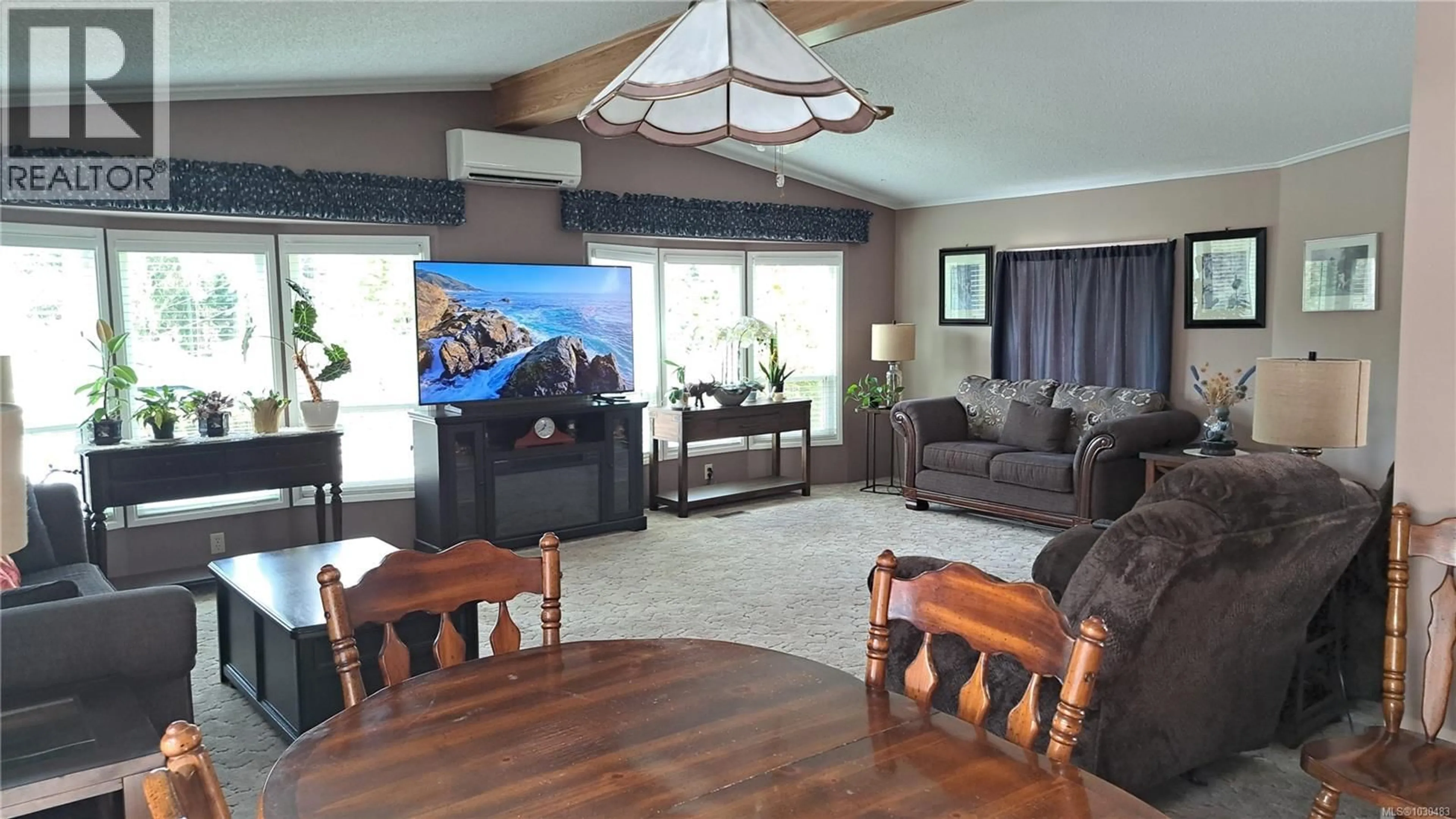 Living room with furniture, unknown for 2699 WADE PLACE, Mill Bay British Columbia V0R2P2