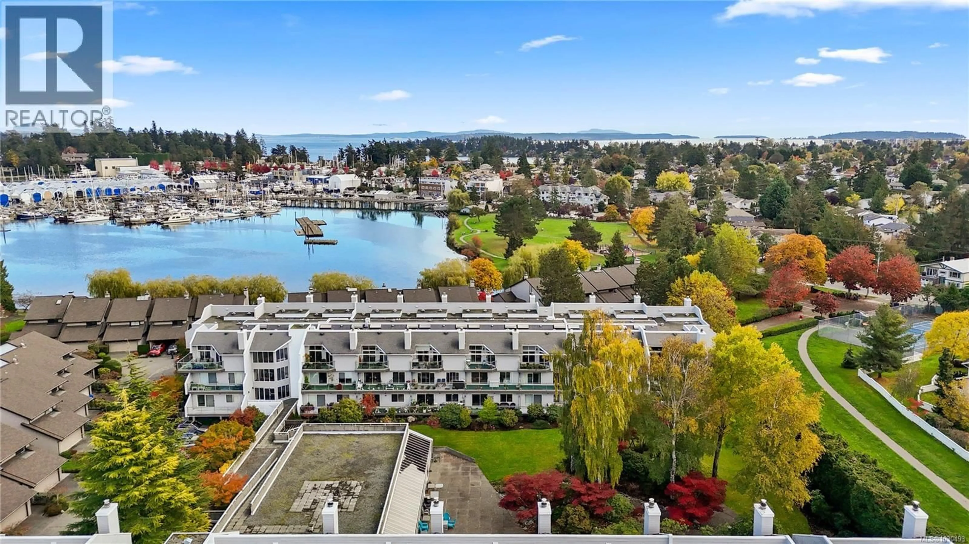 A pic from outside/outdoor area/front of a property/back of a property/a pic from drone, water/lake/river/ocean view for 118 - 10459 RESTHAVEN DRIVE, Sidney British Columbia V8L3H6