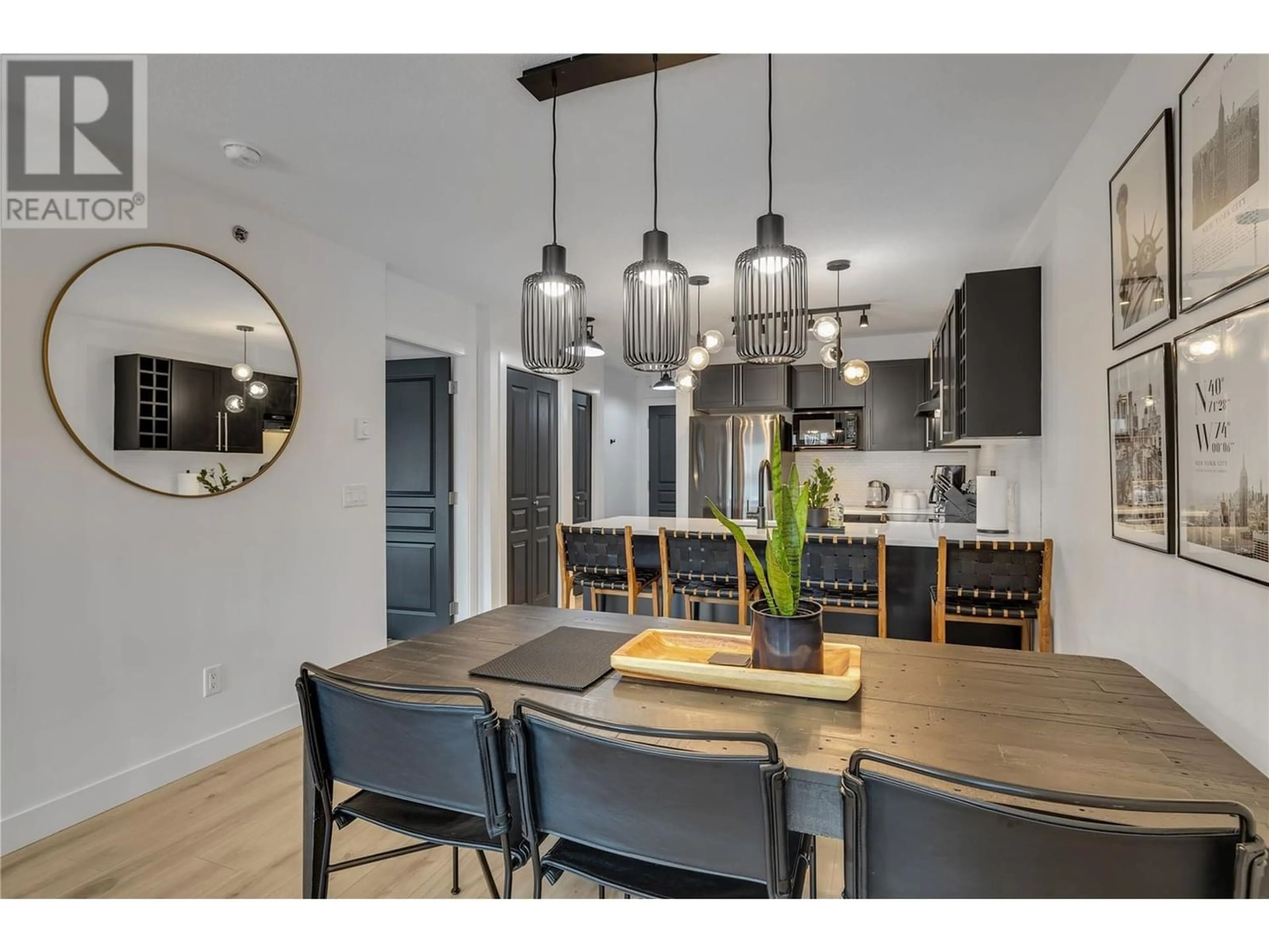 Contemporary kitchen for 1093 Sunset Drive Unit# 401, Kelowna British Columbia V1Y9Z4
