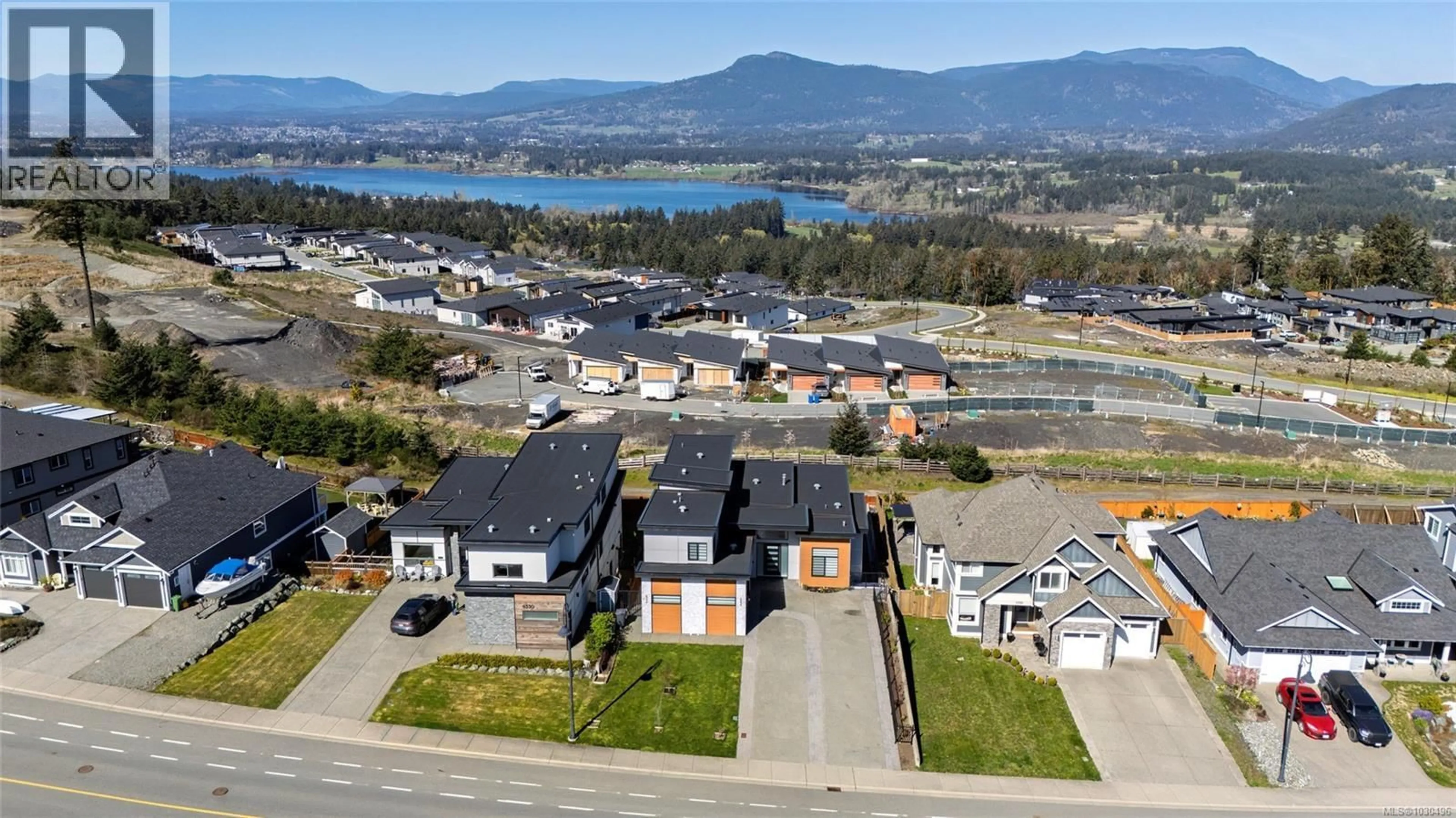 A pic from outside/outdoor area/front of a property/back of a property/a pic from drone, water/lake/river/ocean view for 6334 NEVILANE DRIVE, Duncan British Columbia V9L5S6