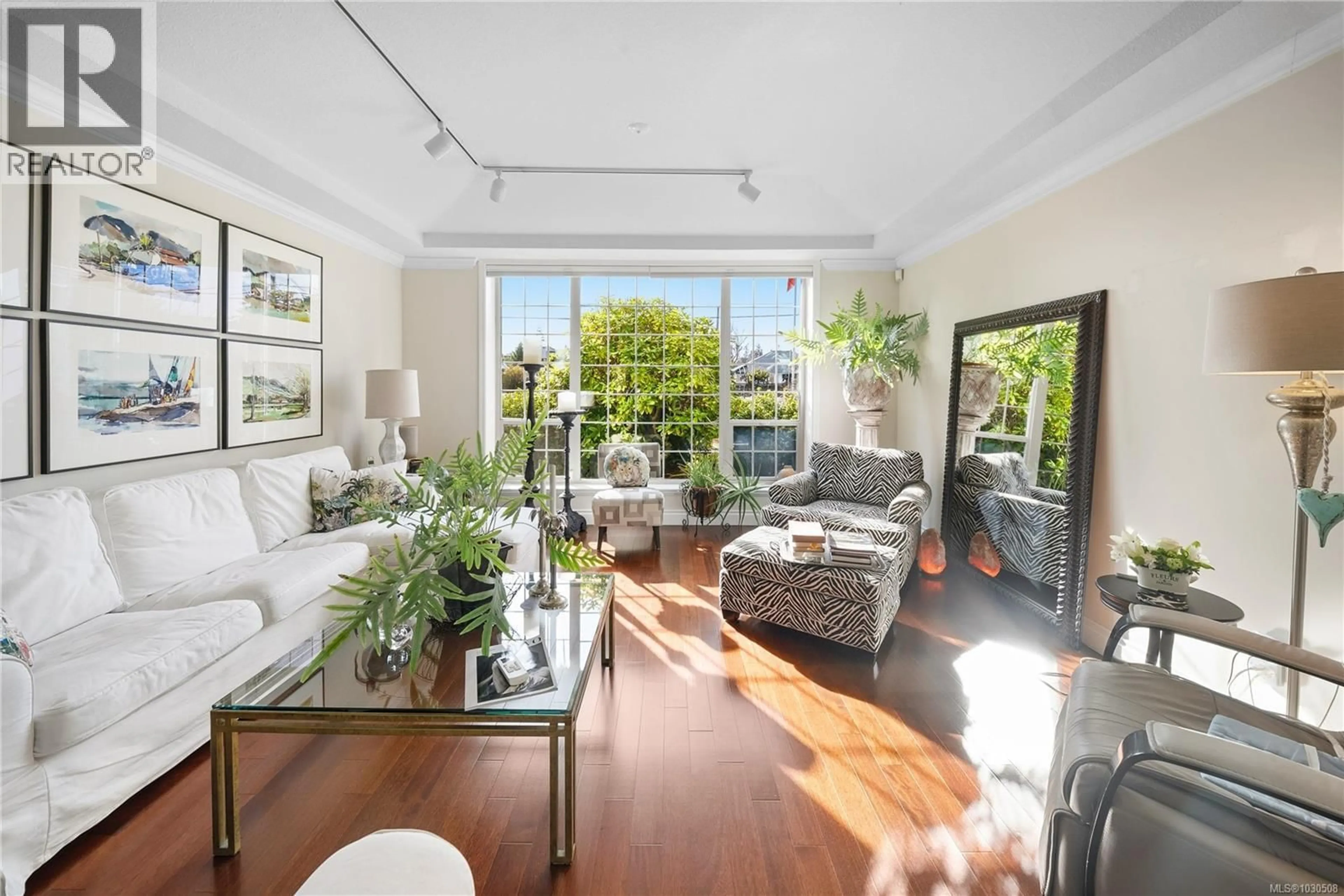 Living room with furniture, unknown for 575 JOHNSTONE ROAD, Parksville British Columbia V9P2A5