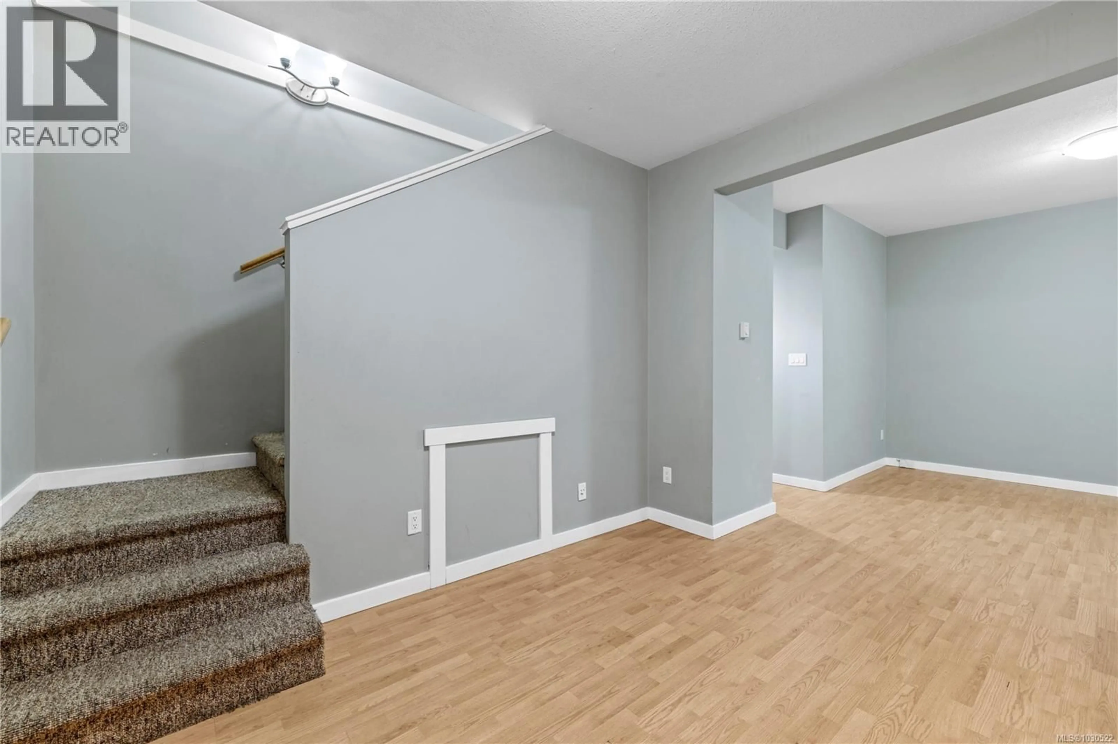 Unknown for 102 - 582 ROSEHILL STREET, Nanaimo British Columbia V9S1H6