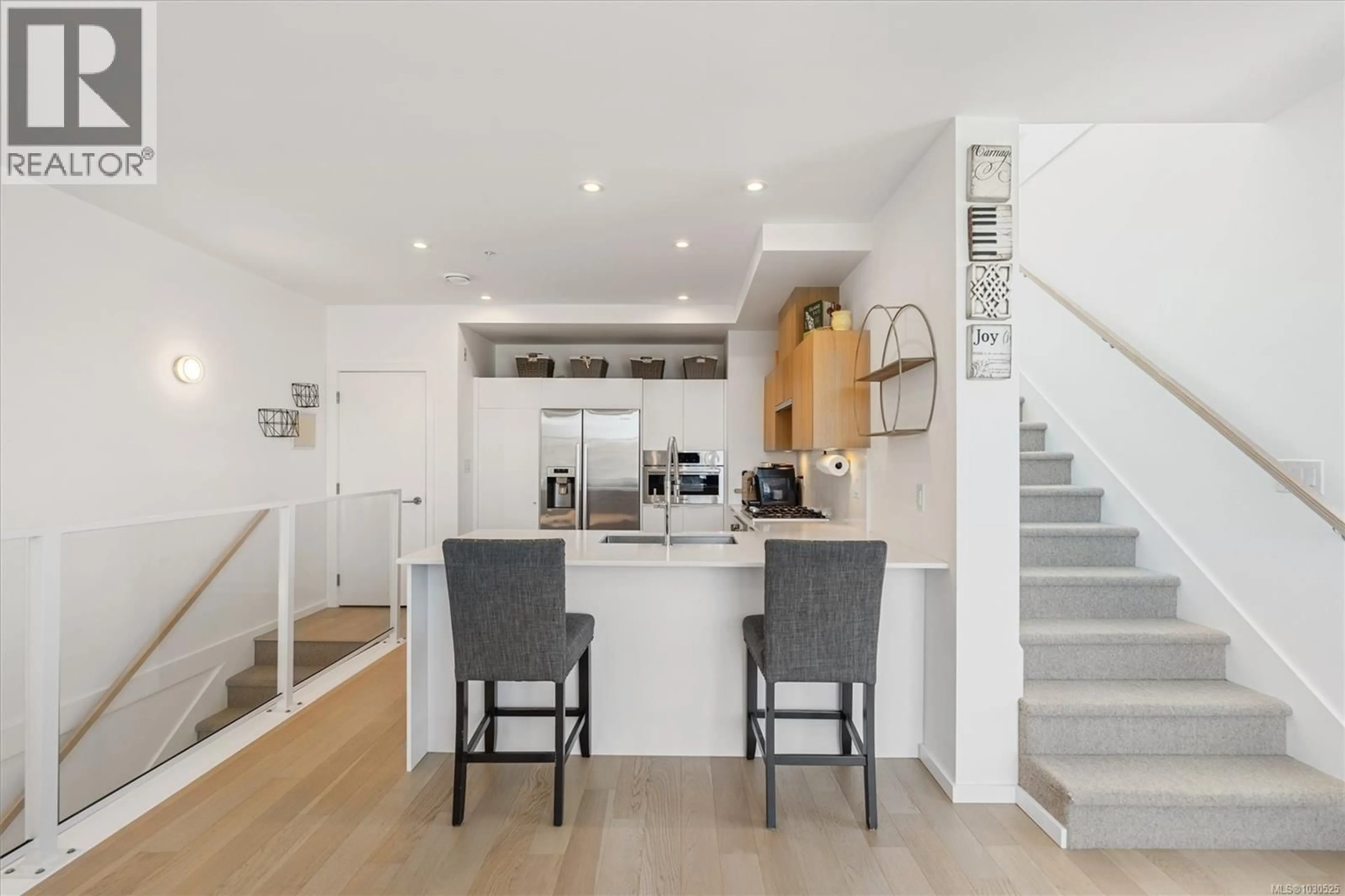 Open concept kitchen, unknown for 105 - 1720 FAIRFIELD ROAD, Victoria British Columbia V8S1G3