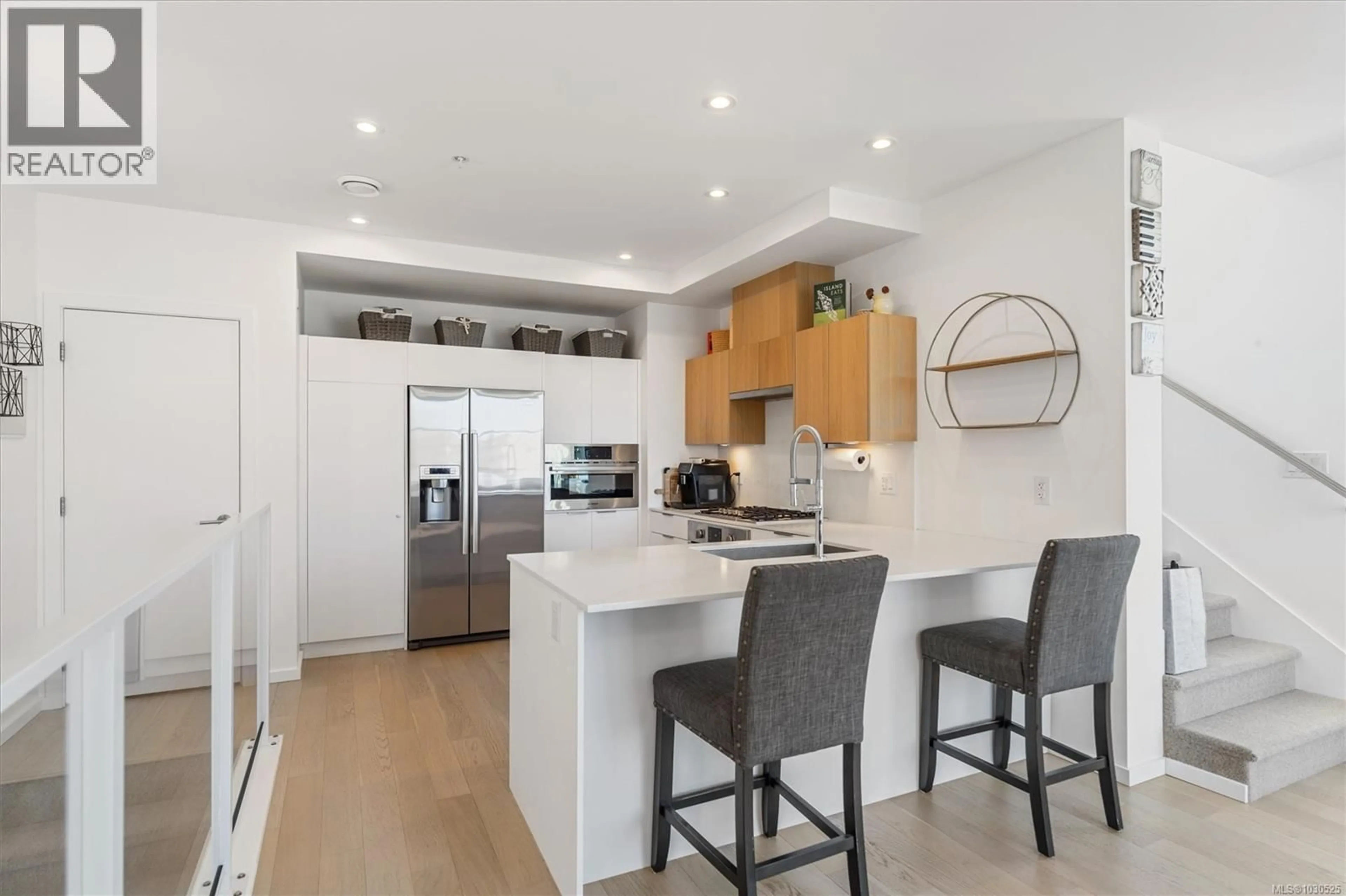 Open concept kitchen, unknown for 105 - 1720 FAIRFIELD ROAD, Victoria British Columbia V8S1G3