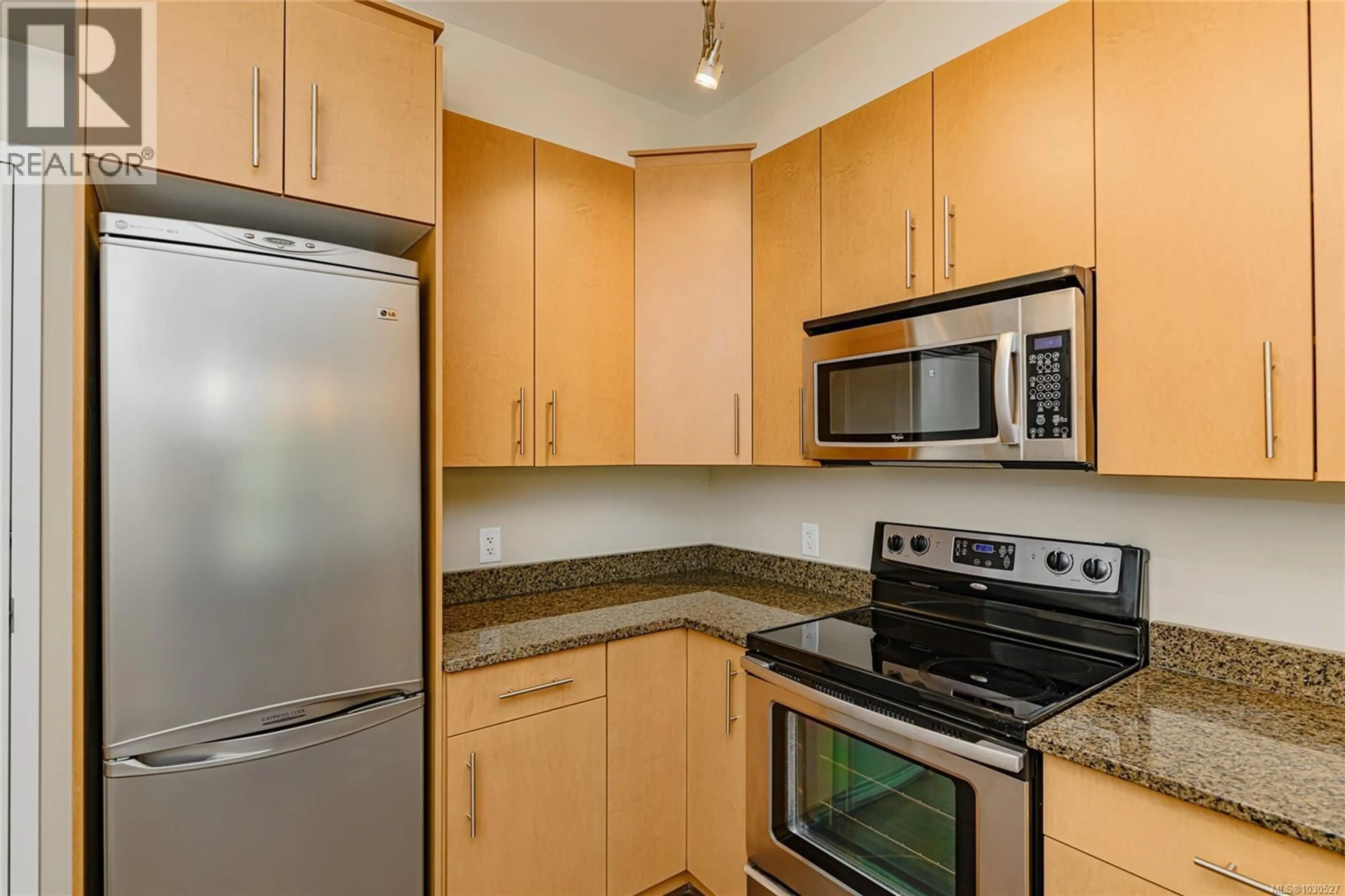 Standard kitchen, unknown for 214 - 21 CONARD STREET, View Royal British Columbia V8Z0C4