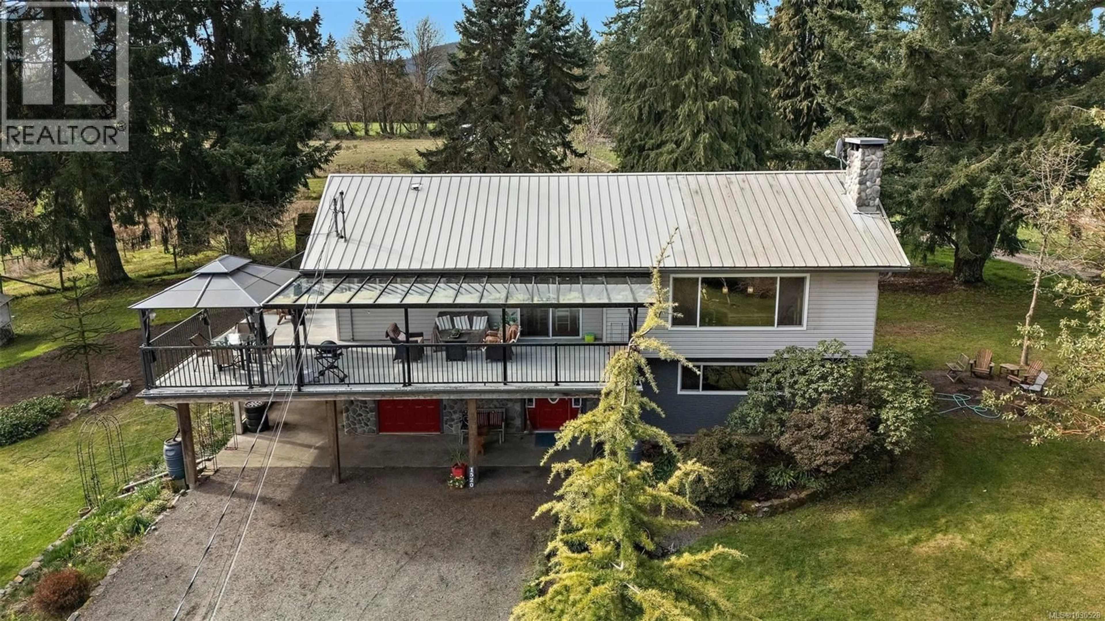 A pic from outside/outdoor area/front of a property/back of a property/a pic from drone, unknown for 1520 ROBSON LANE, Cowichan Bay British Columbia V0R1N1