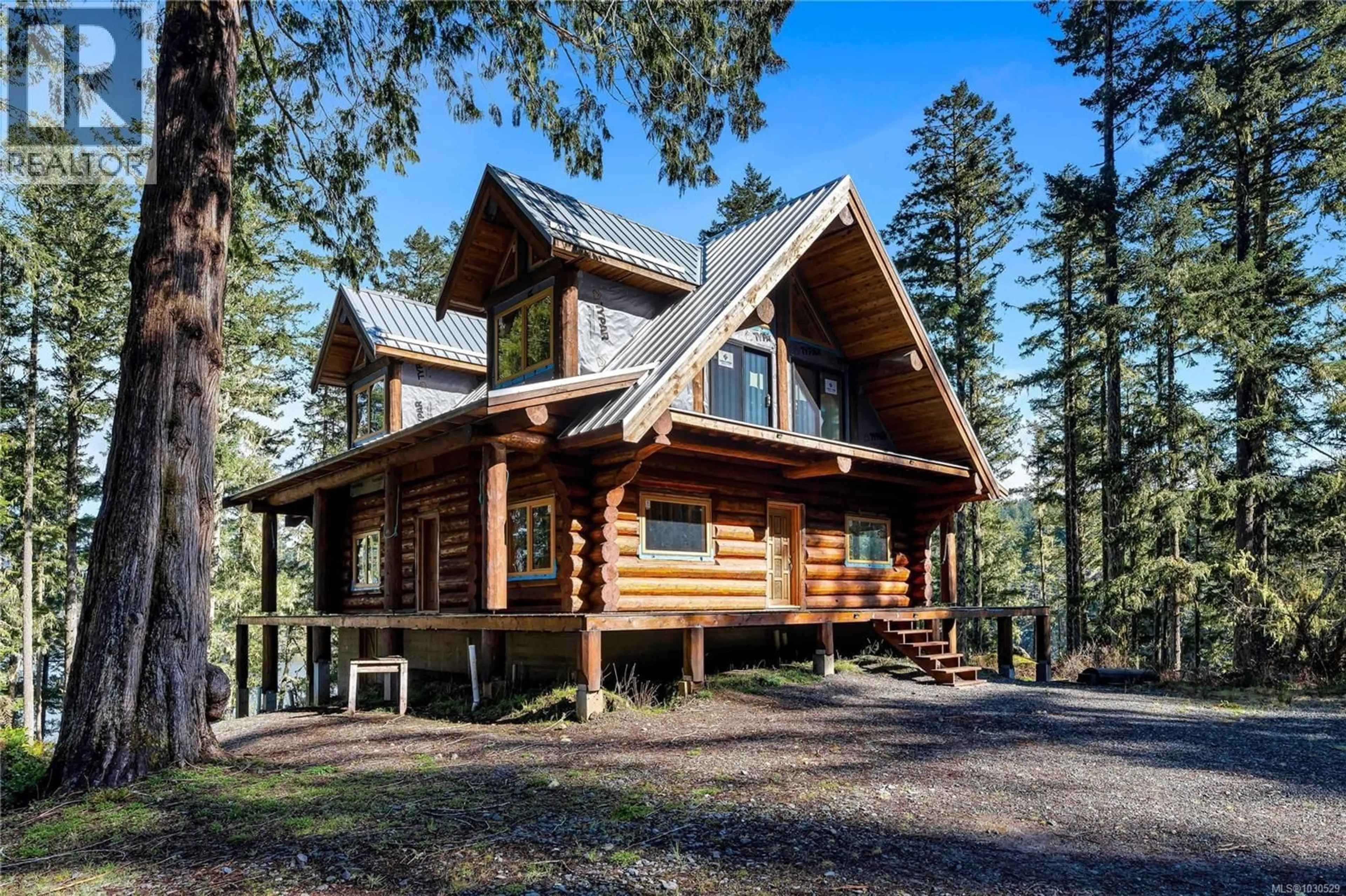 Home with vinyl exterior material, unknown for 998 GILLESPIE ROAD, Sooke British Columbia V9Z0Z5