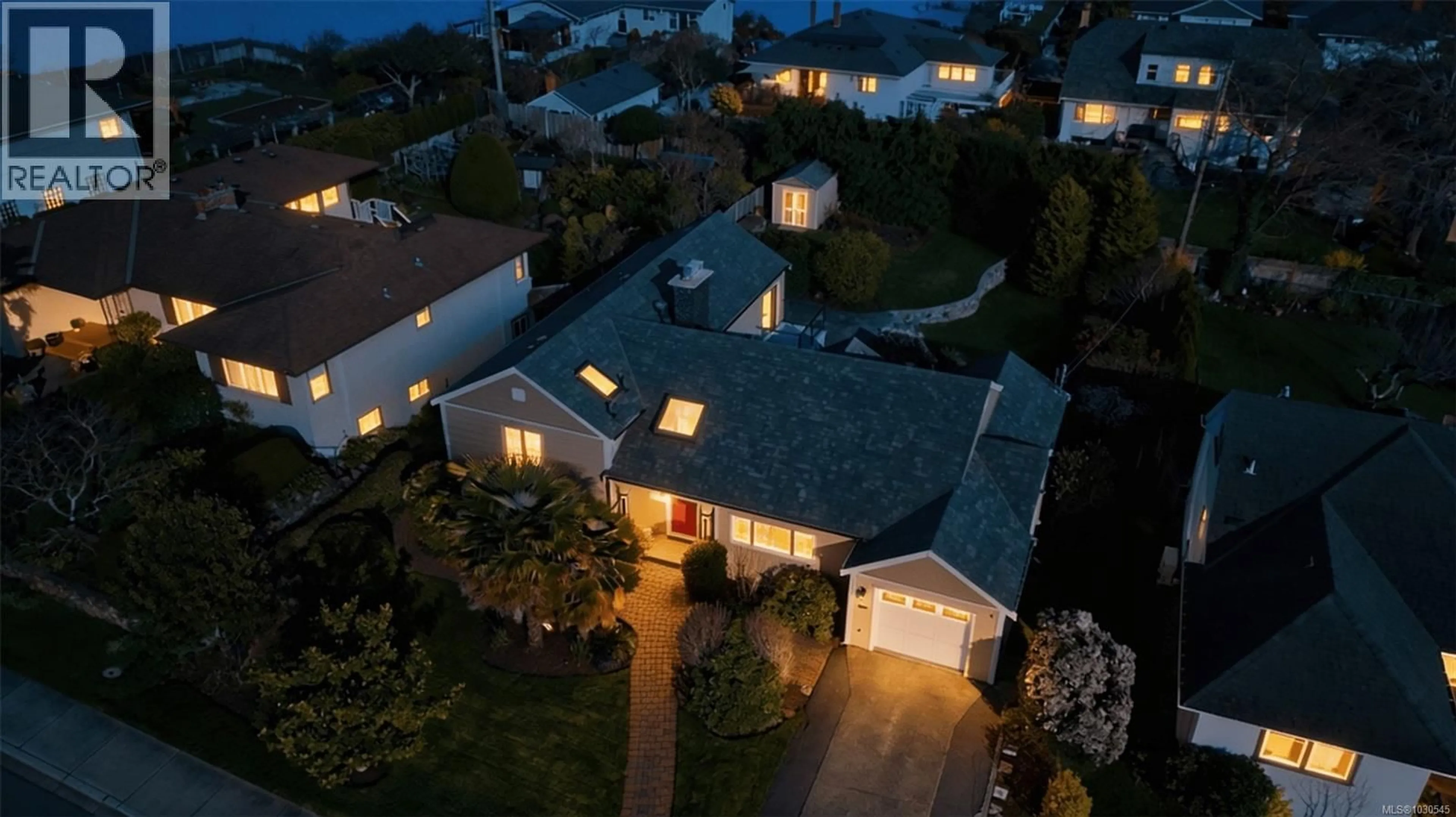 A pic from outside/outdoor area/front of a property/back of a property/a pic from drone, street for 3023 WESTDOWNE ROAD, Oak Bay British Columbia V8R5G3