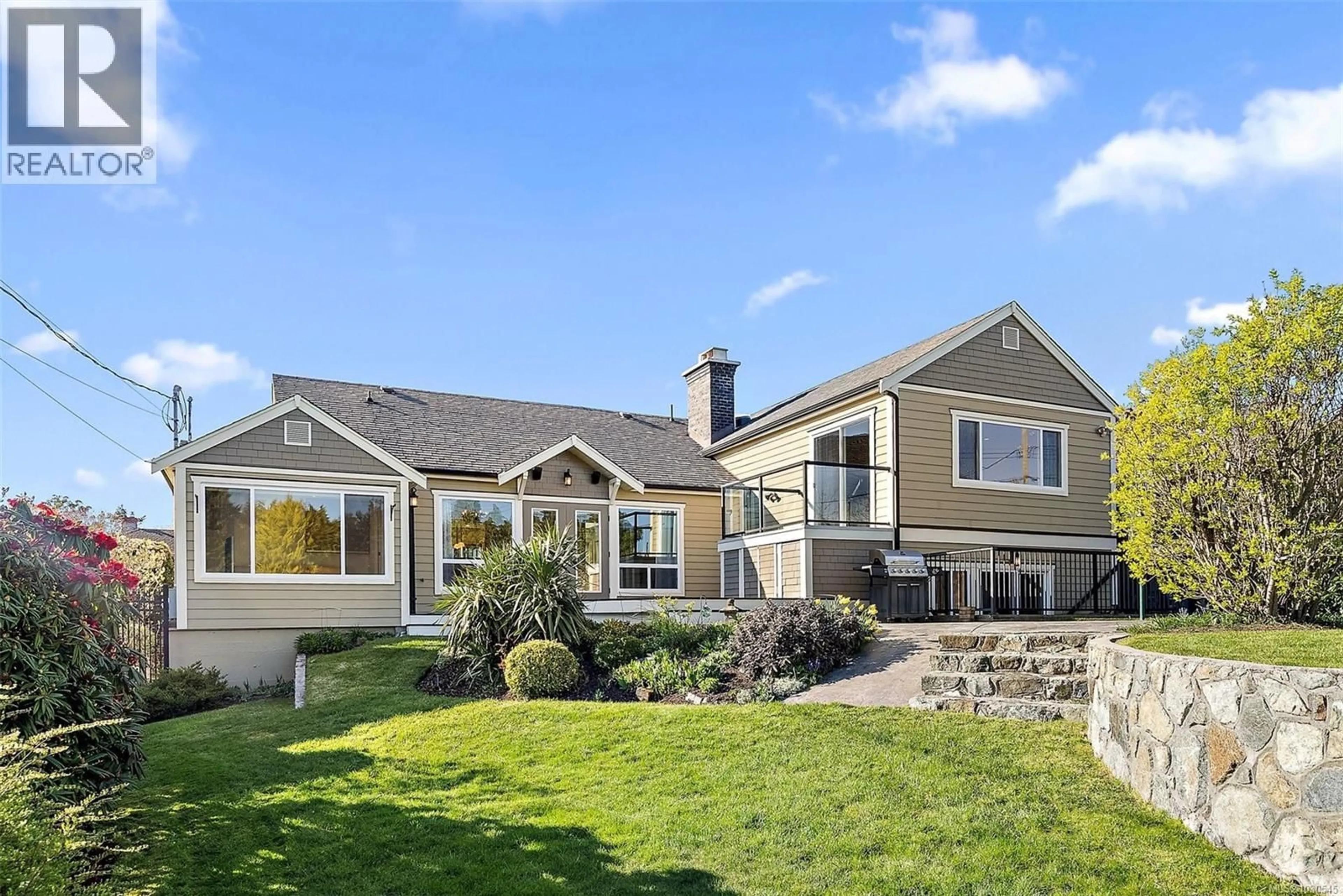 Home with vinyl exterior material, unknown for 3023 WESTDOWNE ROAD, Oak Bay British Columbia V8R5G3