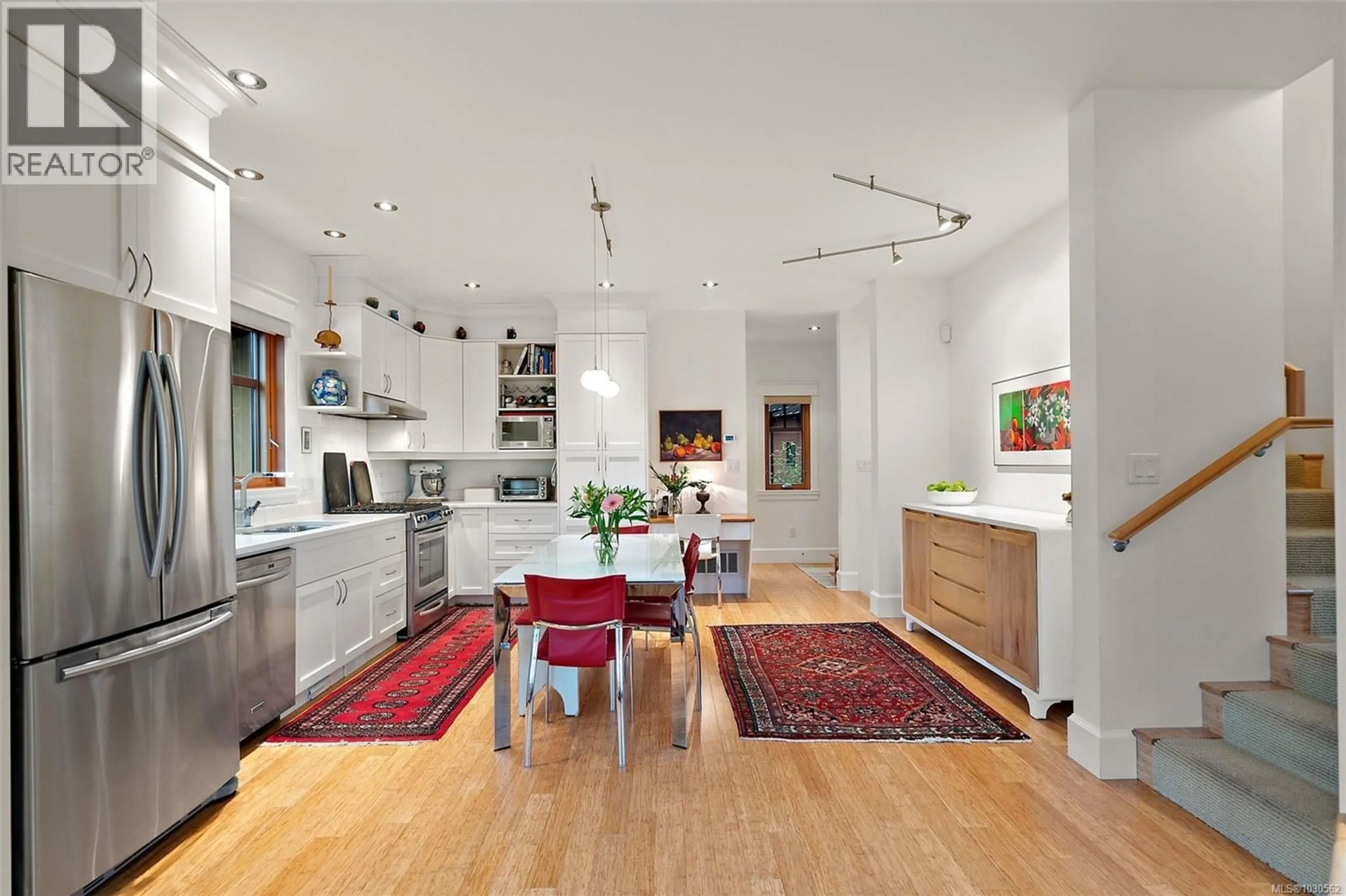 Open concept kitchen, unknown for 3 - 849 DUNSMUIR ROAD, Esquimalt British Columbia V9A5B8