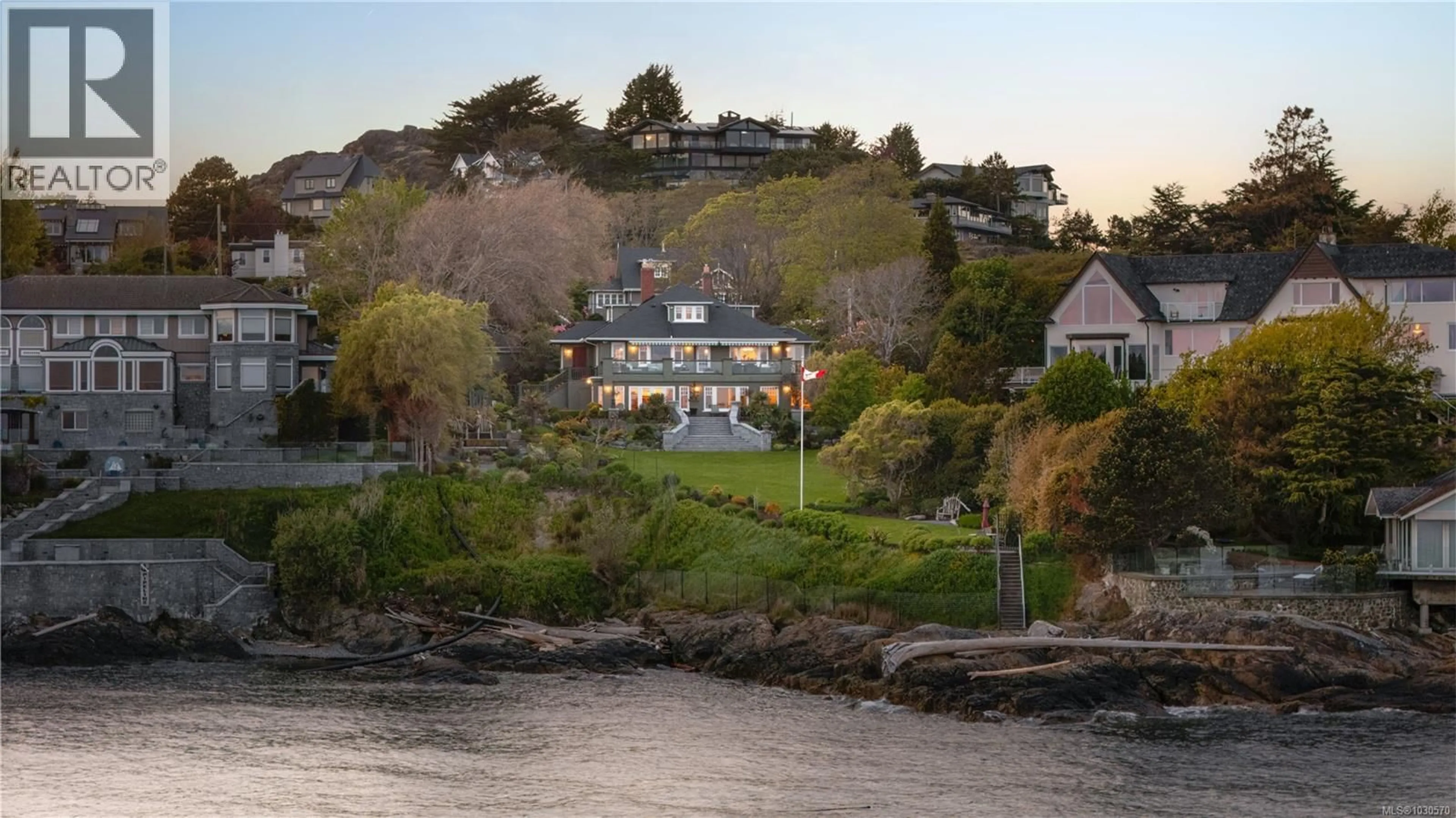 A pic from outside/outdoor area/front of a property/back of a property/a pic from drone, water/lake/river/ocean view for 261 KING GEORGE TERRACE, Oak Bay British Columbia V8S2J8