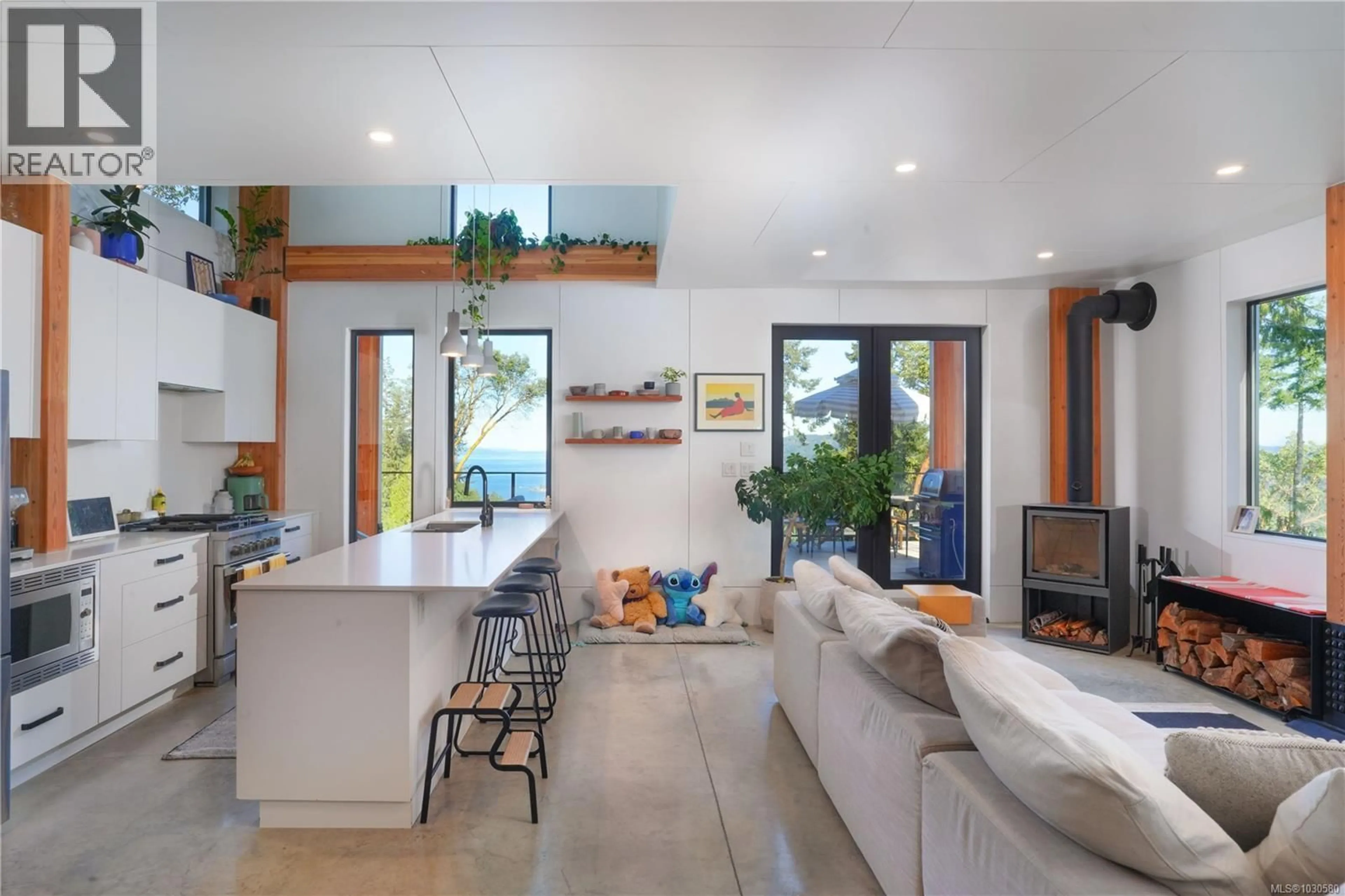 Open concept kitchen, unknown for 128 SPRING GOLD WAY, Salt Spring British Columbia V8K2Y1