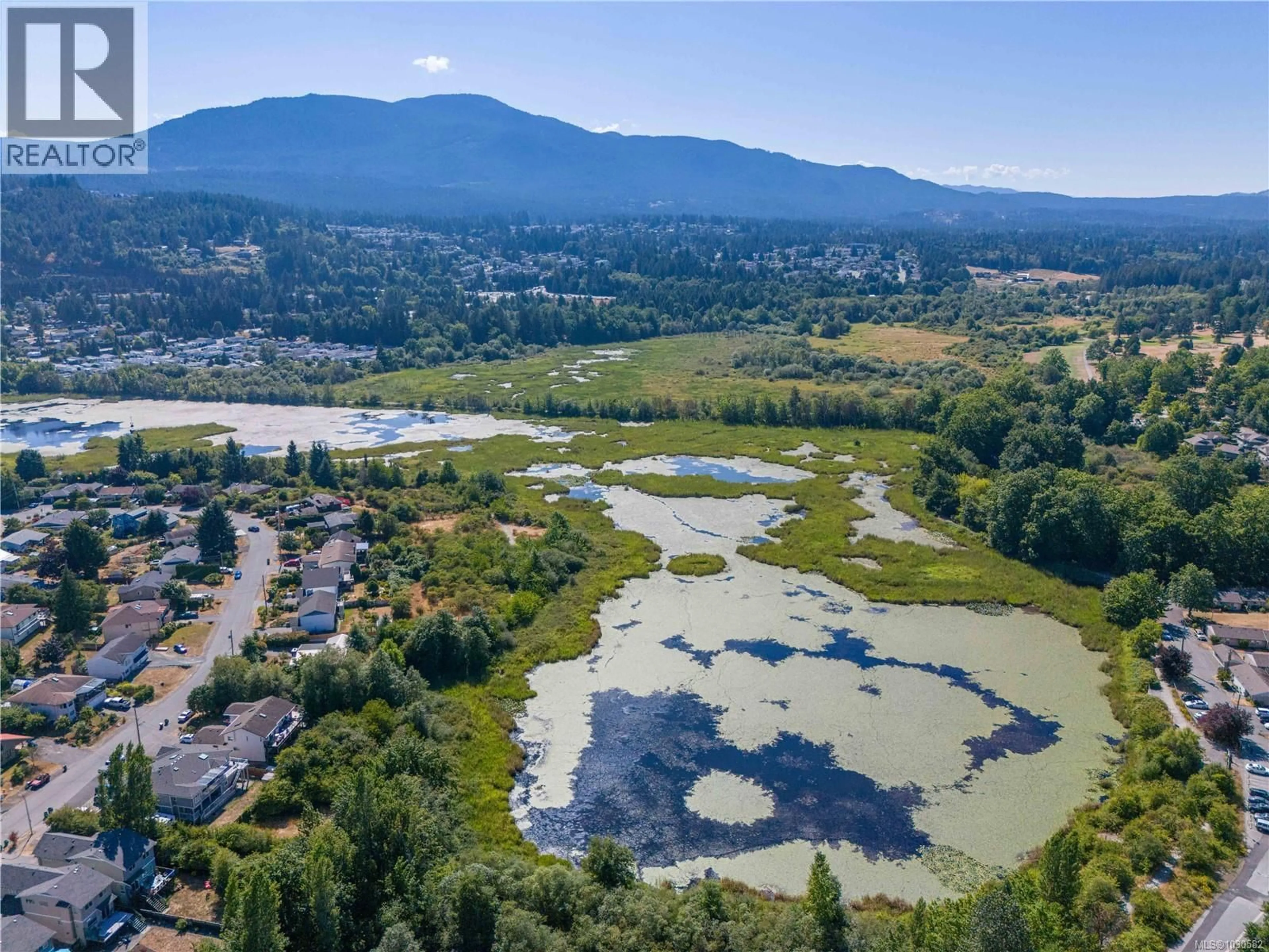 A pic from outside/outdoor area/front of a property/back of a property/a pic from drone, water/lake/river/ocean view for 1102 - 1097 BOWEN ROAD, Nanaimo British Columbia V9R2A4