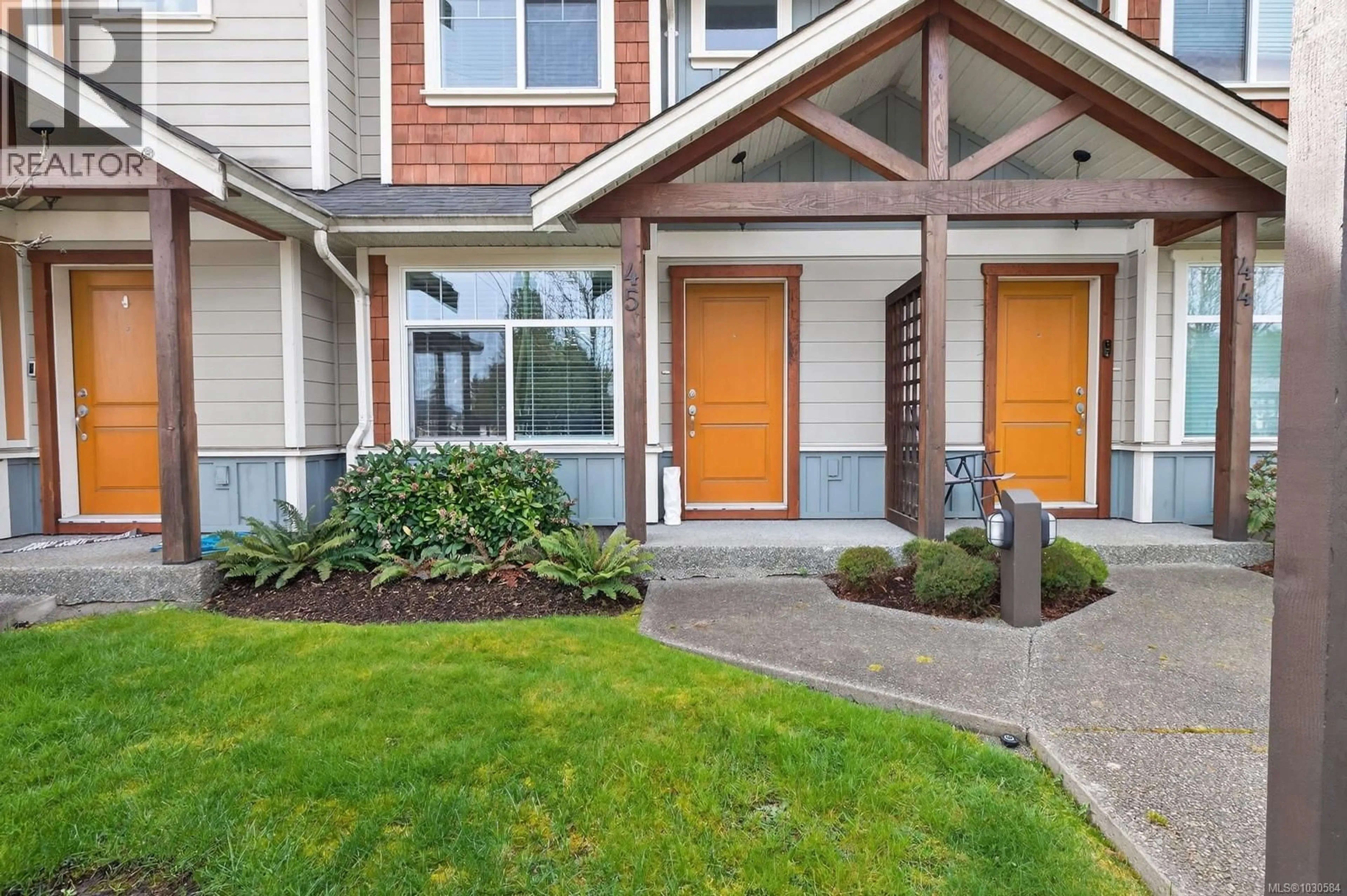 Indoor entryway for 45 - 3050 SHERMAN ROAD, Duncan British Columbia V9L2C1