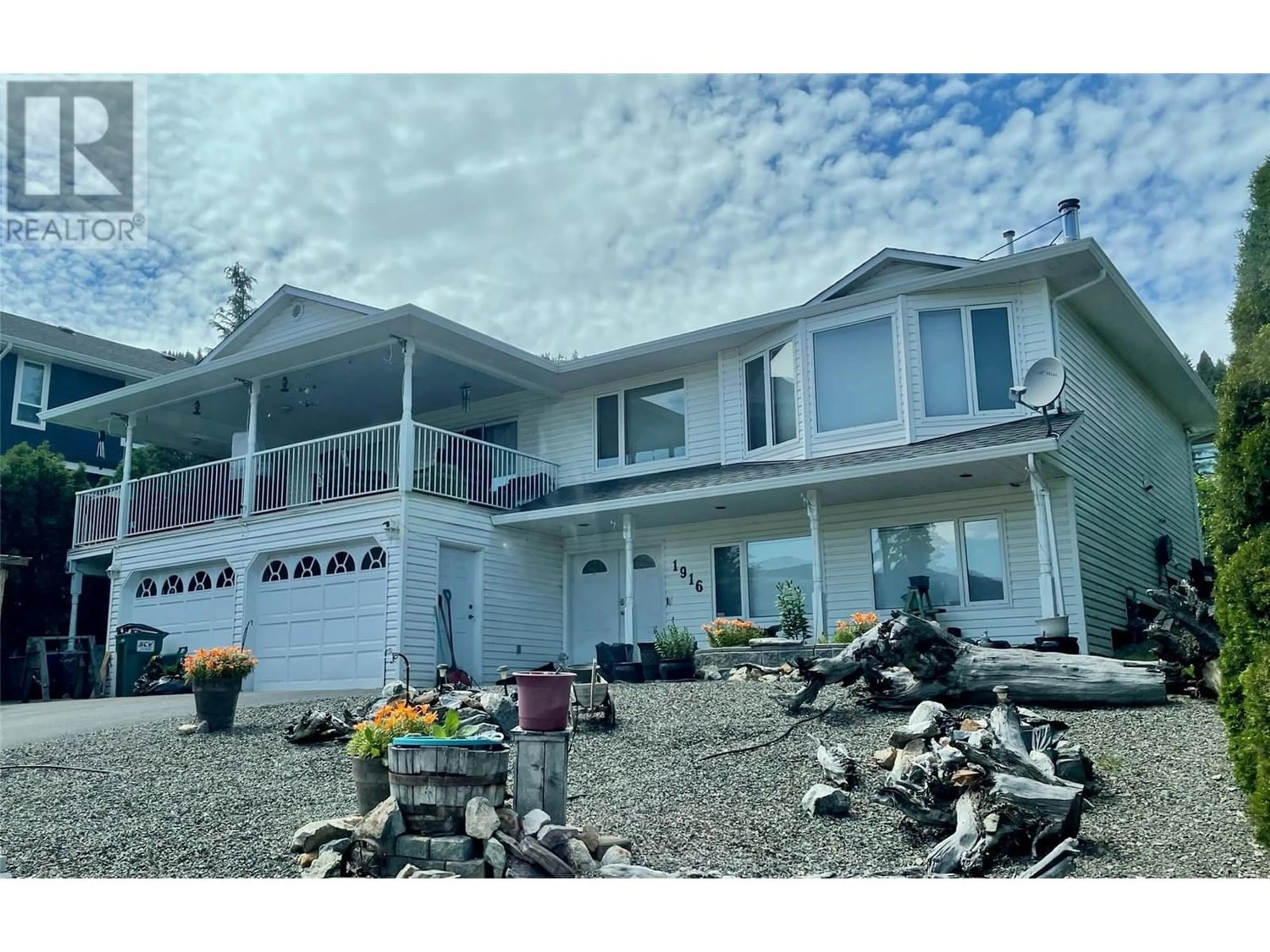 Home with unknown exterior material for 1916 Skyview Crescent, Lumby British Columbia V0E2G0