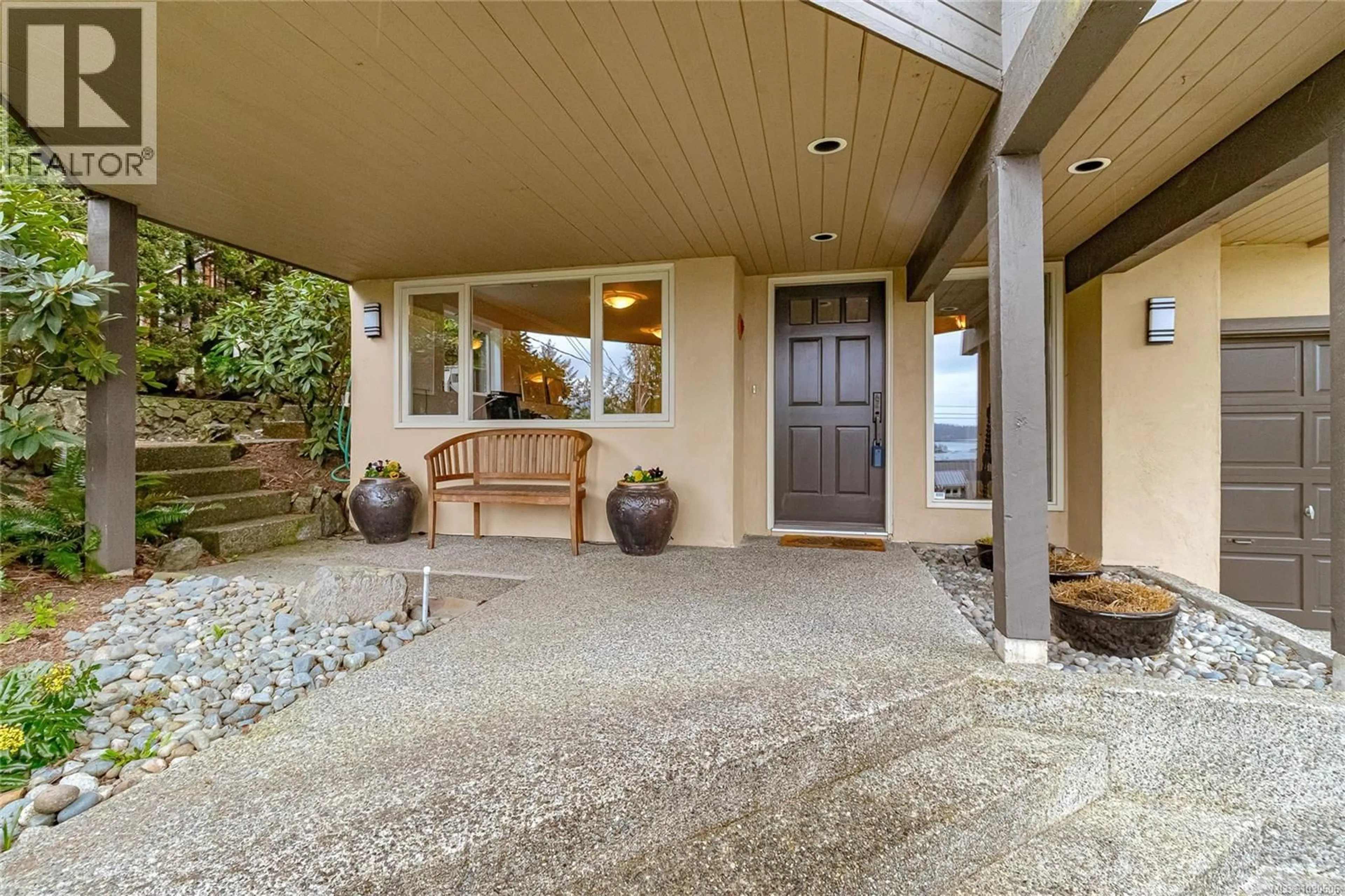 Indoor entryway for 765 SEA DRIVE, Central Saanich British Columbia V8M1B1