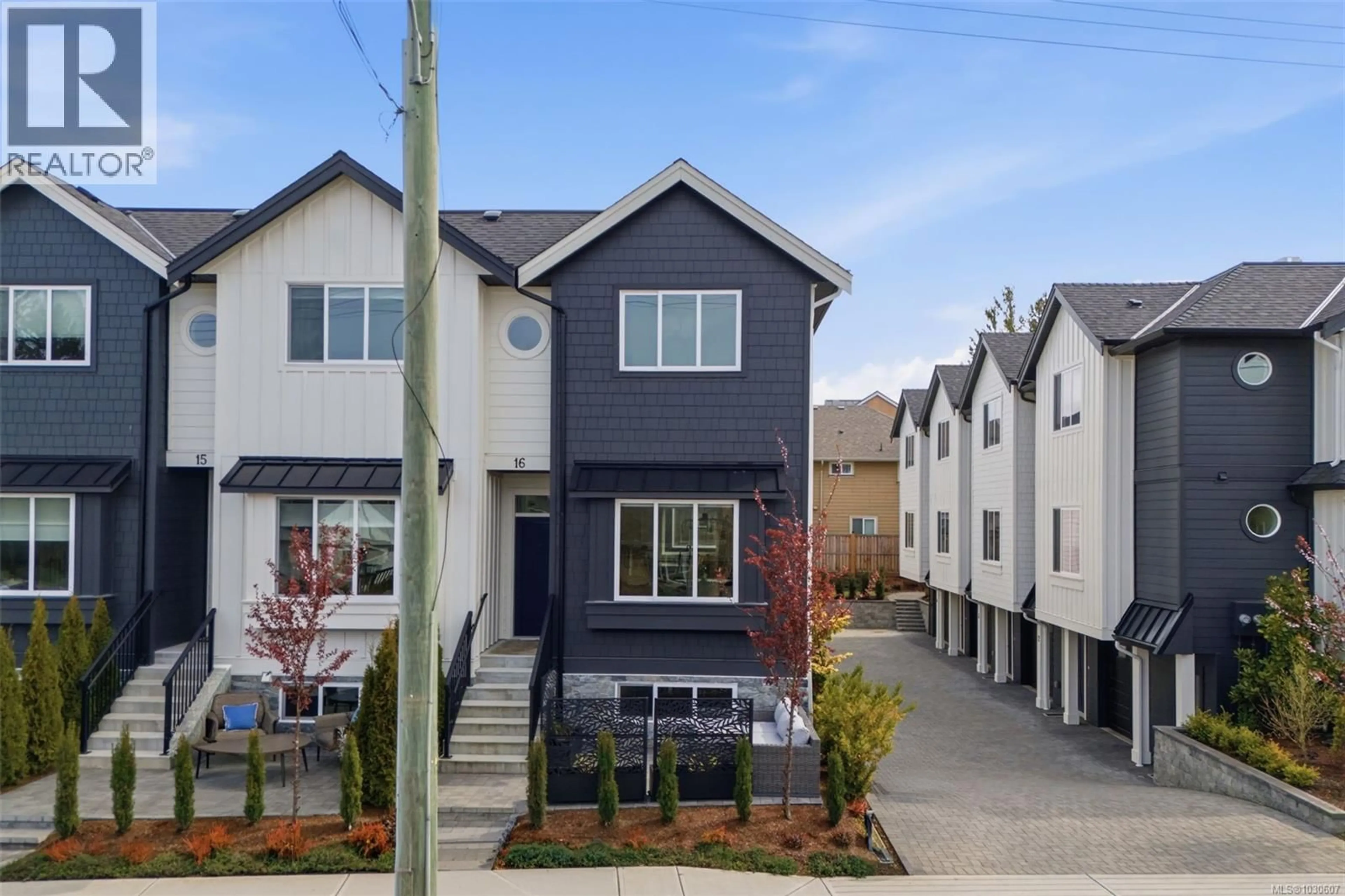 Unknown for 16 - 10145 FIFTH STREET, Sidney British Columbia V8L0E4