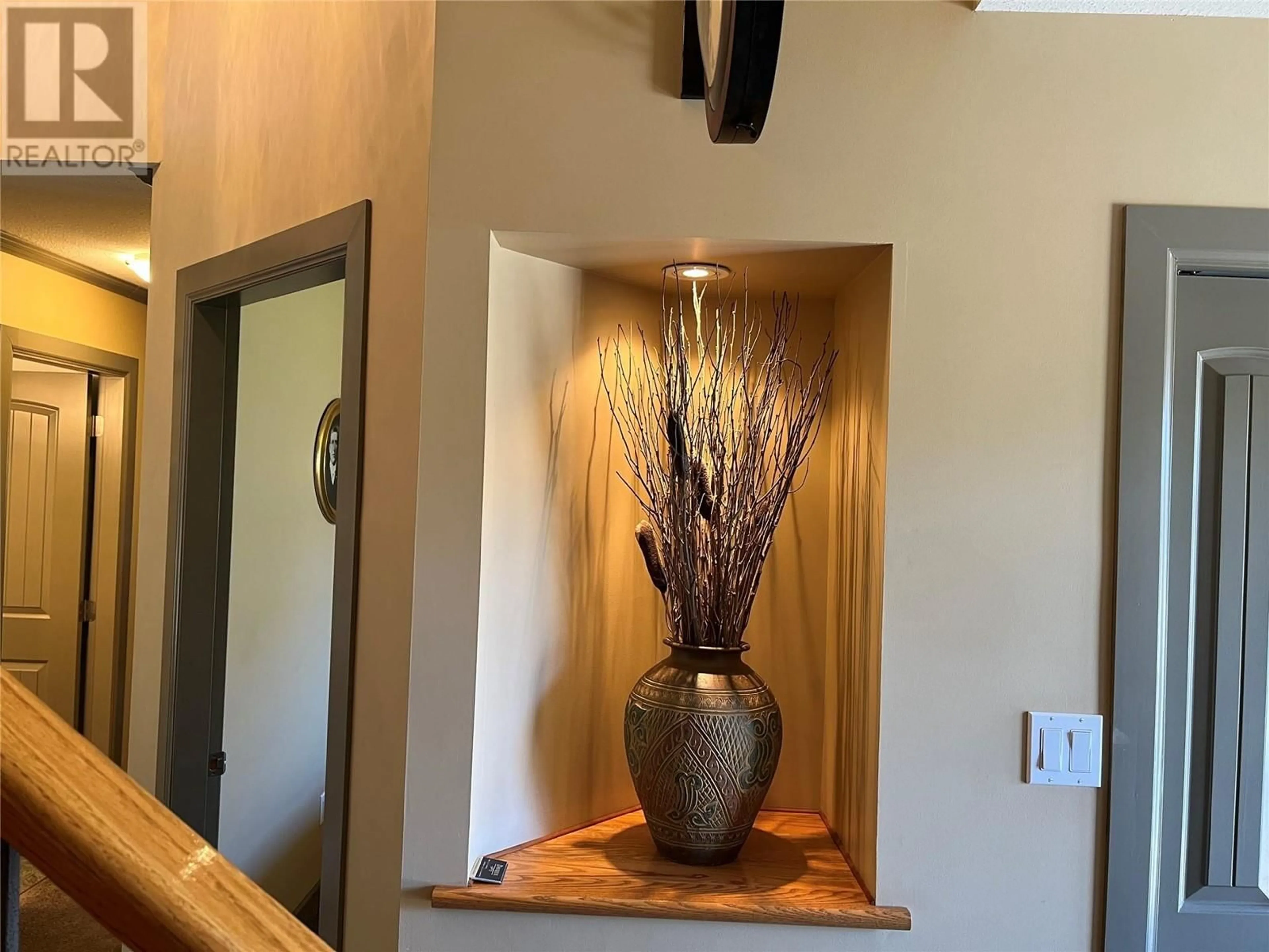 Indoor entryway for 7342 KNIGHT ROAD, Oliver British Columbia V0H1T7