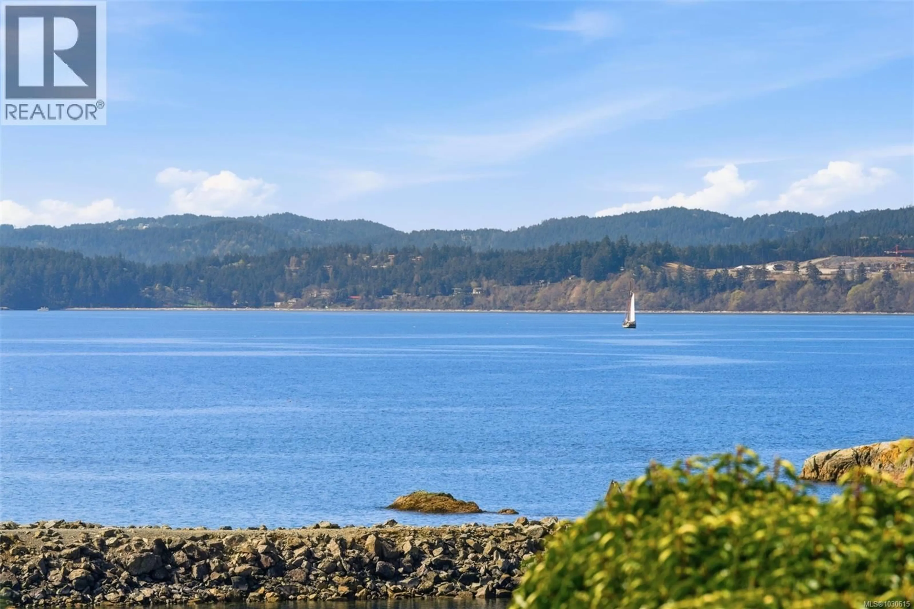 Unknown for 312 CLIFTON TERRACE, Esquimalt British Columbia V9A5X9