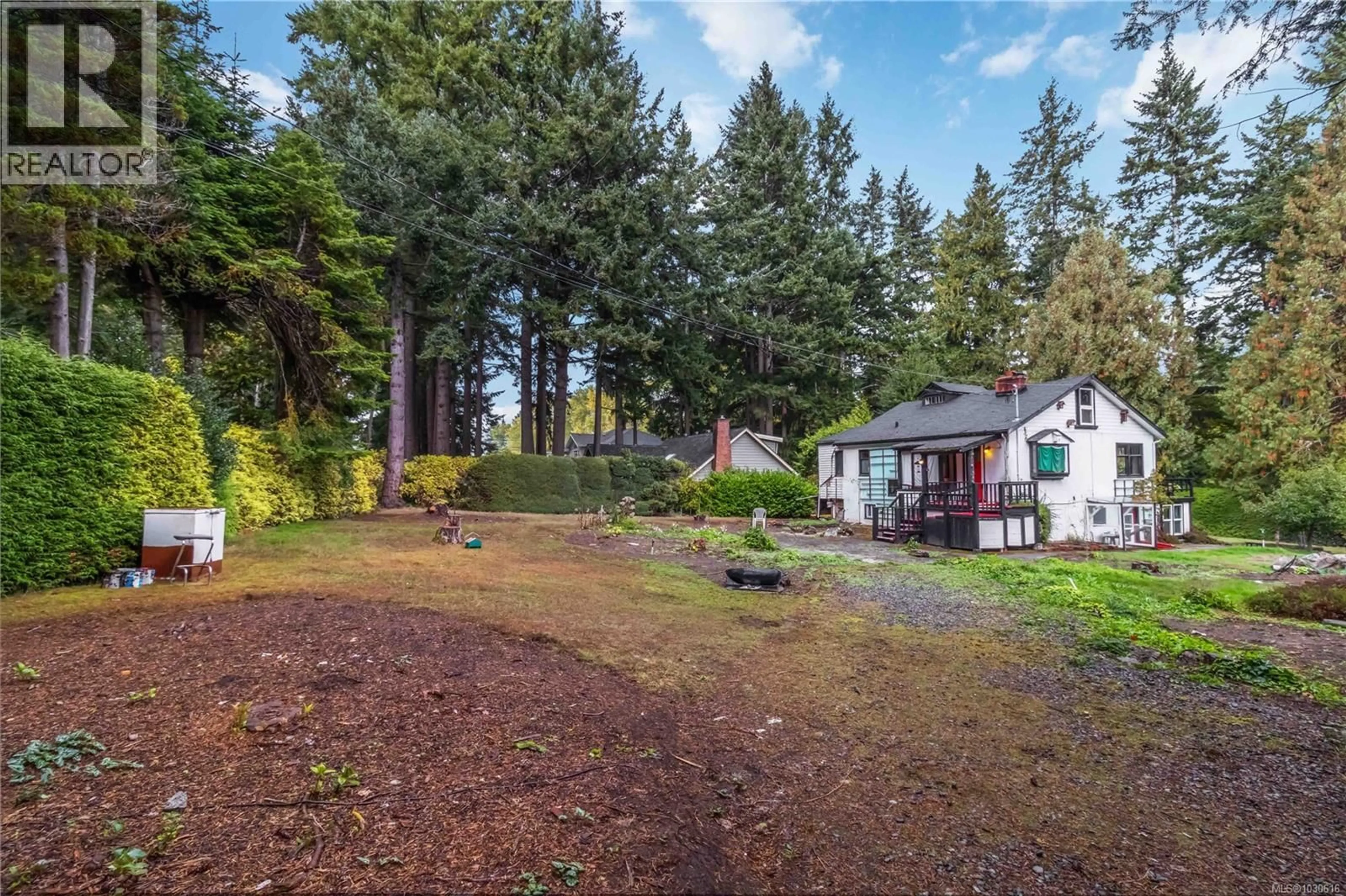 A pic from outside/outdoor area/front of a property/back of a property/a pic from drone, forest/trees view for 5447 FOWLER ROAD, Saanich British Columbia V8Y1Y4