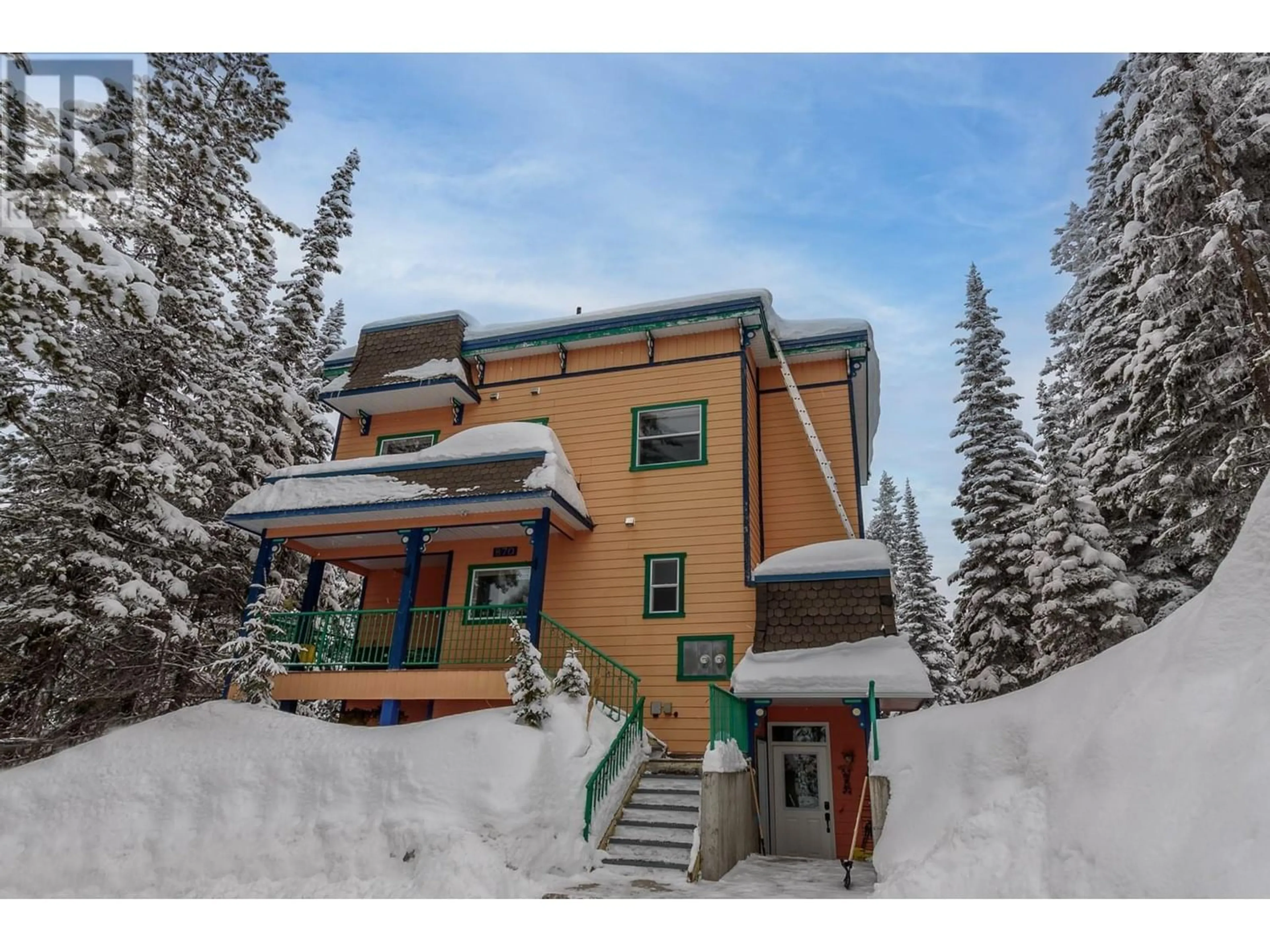 A pic from exterior of the house or condo for 870 Monashee Road Unit# 2, Vernon British Columbia V1B3M1