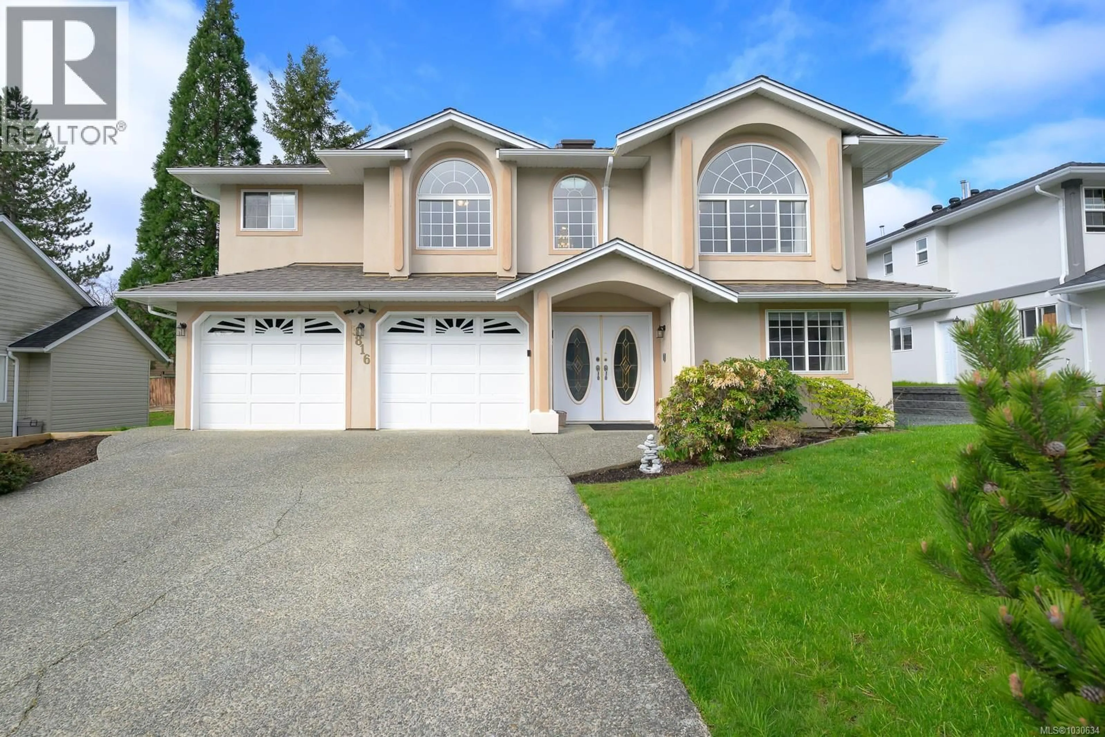 Home with vinyl exterior material, street for 3816 KEEHA DRIVE, Port Alberni British Columbia V9Y8C8
