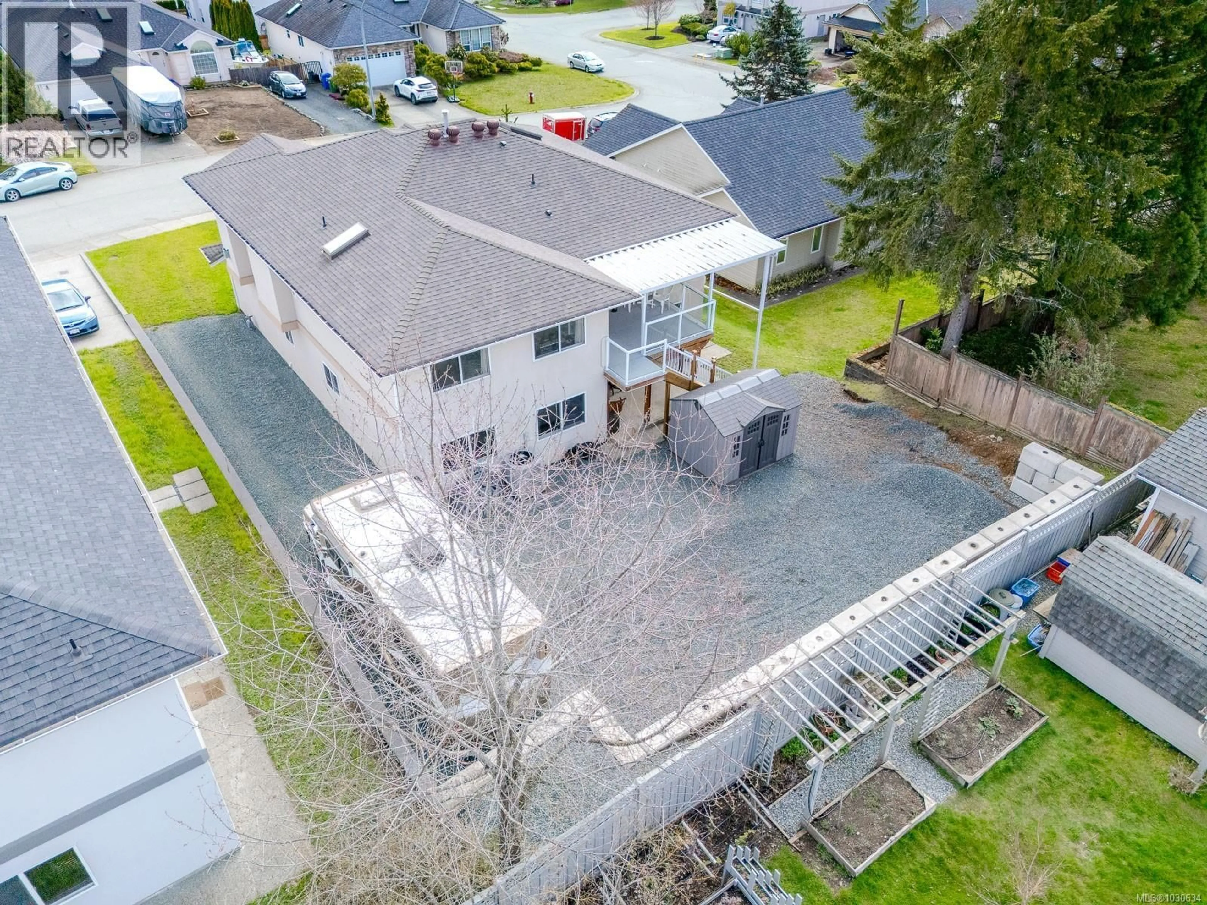 A pic from outside/outdoor area/front of a property/back of a property/a pic from drone, street for 3816 KEEHA DRIVE, Port Alberni British Columbia V9Y8C8
