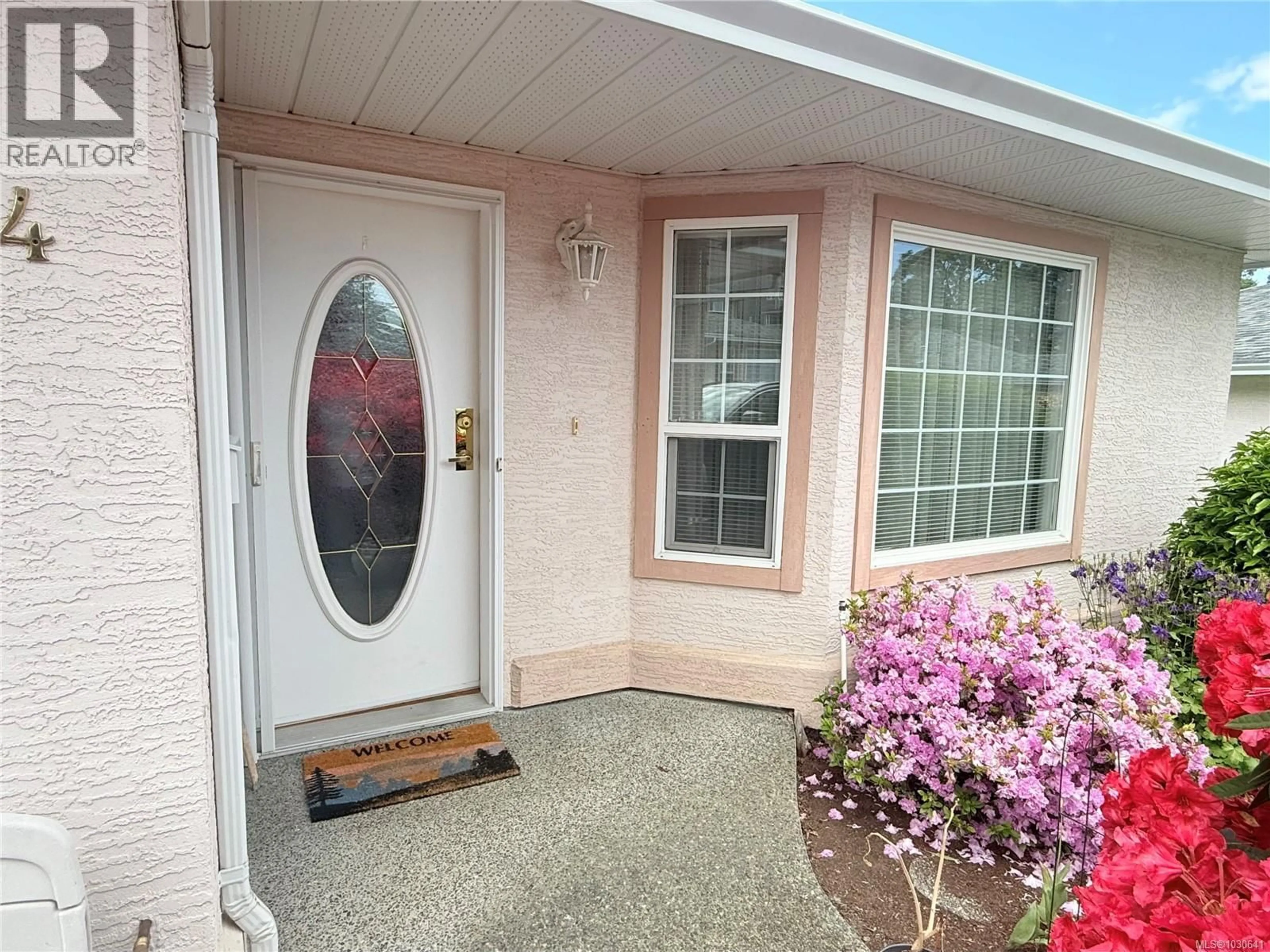 Indoor entryway for 4 - 6111 SAYWARD ROAD, Duncan British Columbia V9L5J4