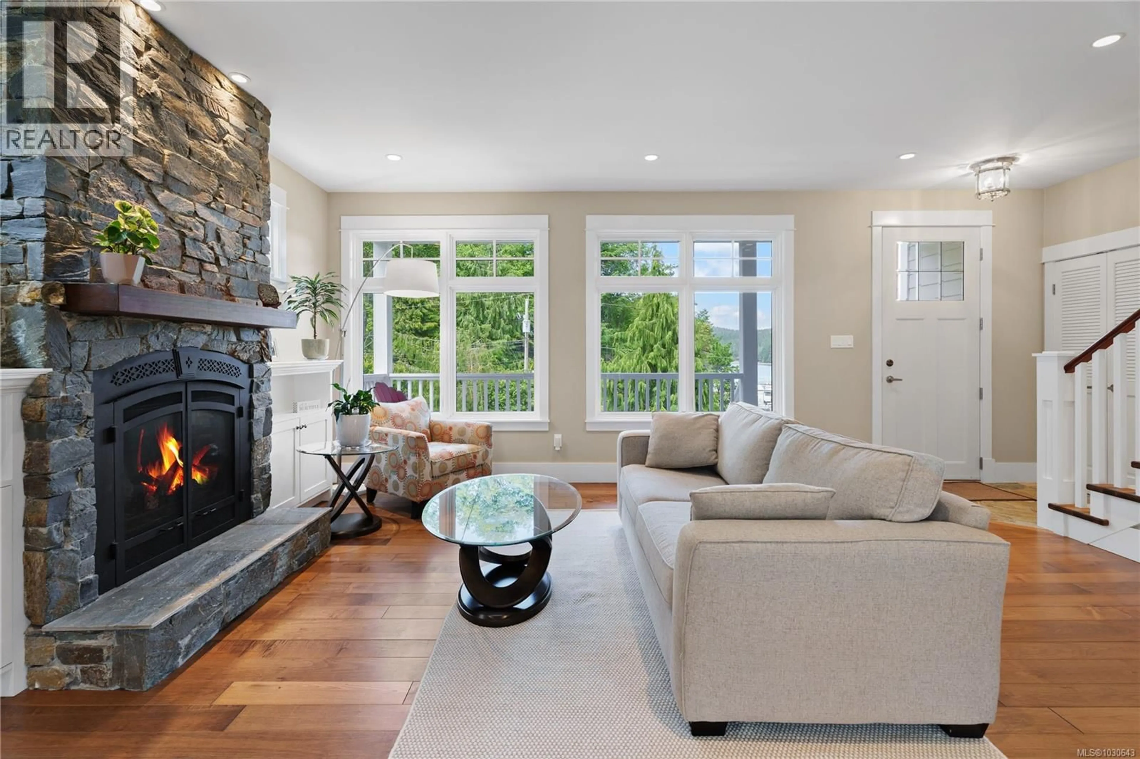 Living room with furniture, unknown for 5026 GENOA BAY ROAD, Duncan British Columbia V9L5Y6