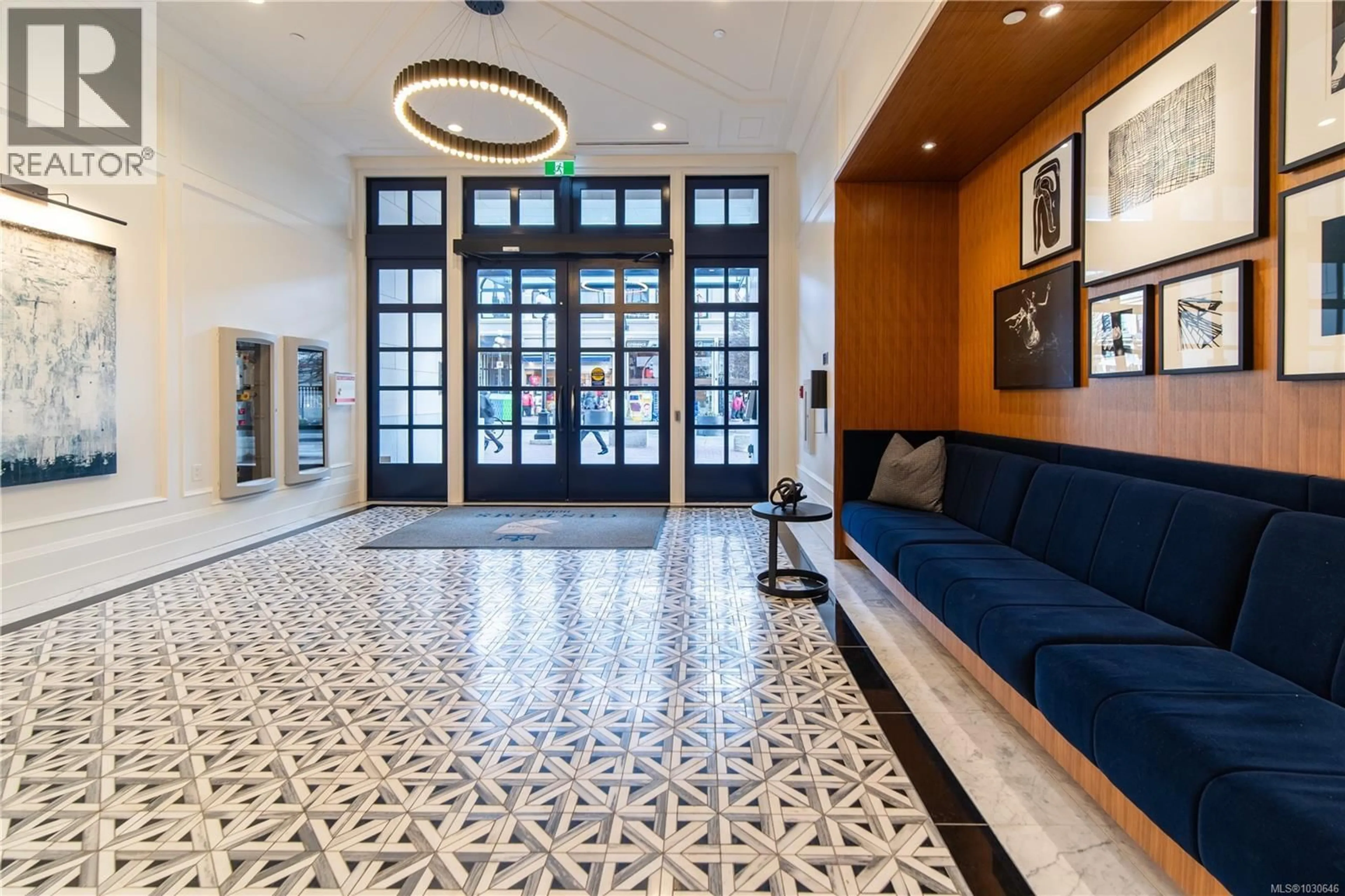 Lobby for 302 - 888 GOVERNMENT STREET, Victoria British Columbia V8W0G5