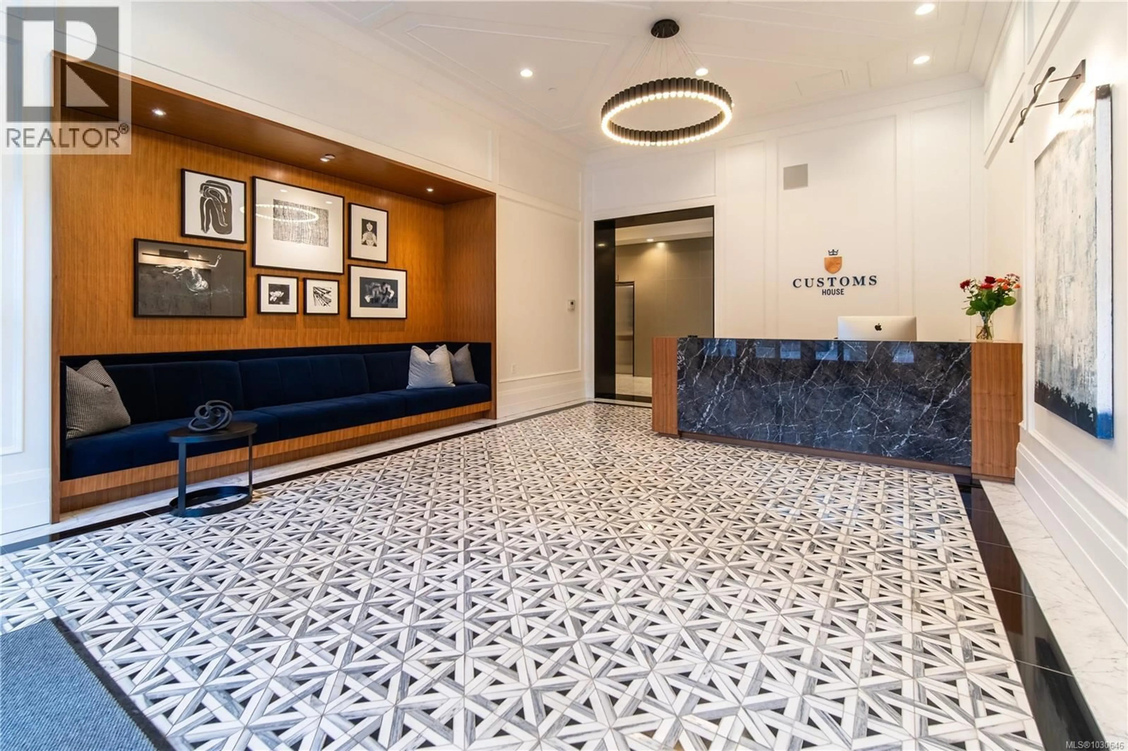 Lobby for 302 - 888 GOVERNMENT STREET, Victoria British Columbia V8W0G5