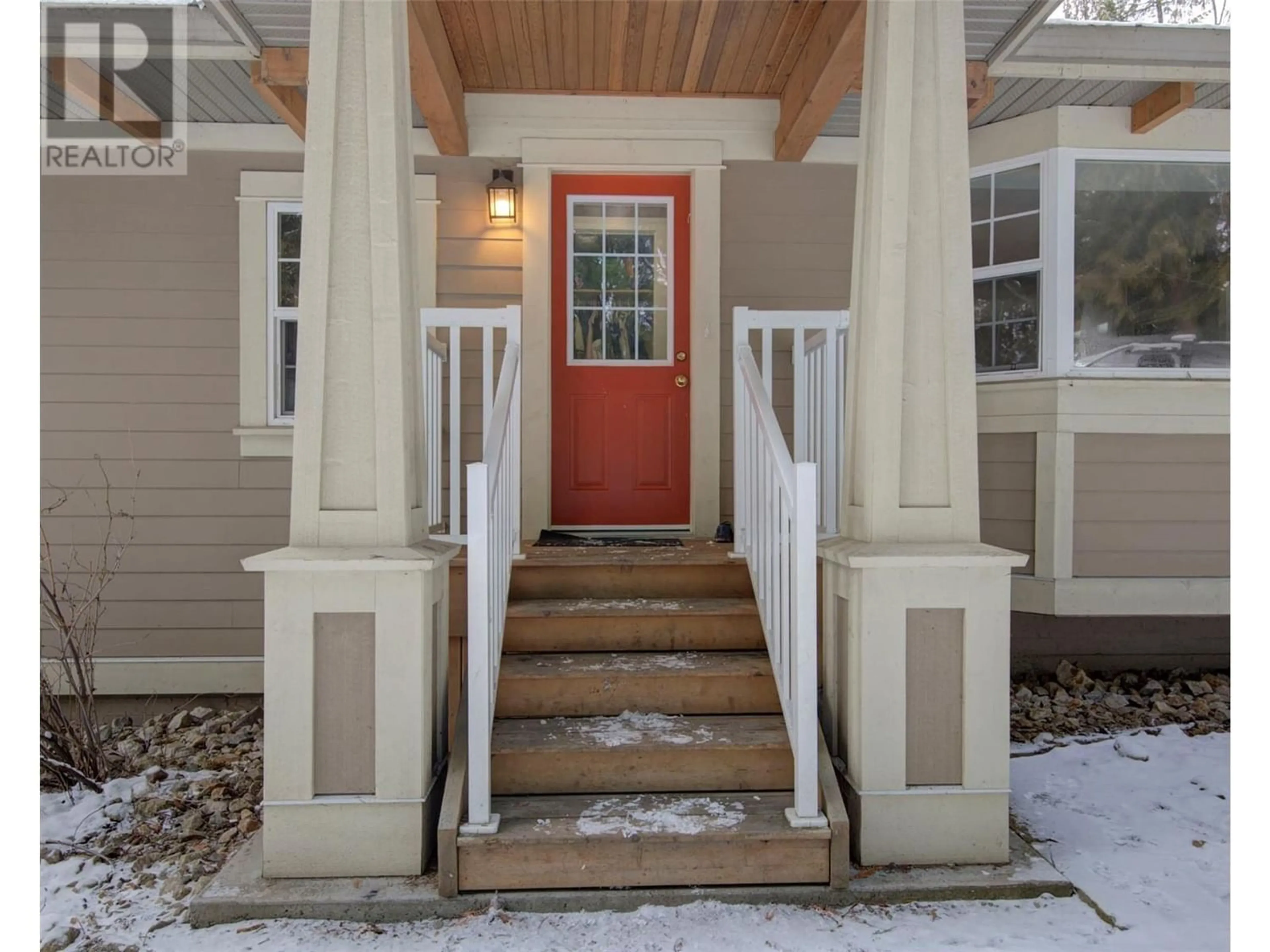 Indoor entryway for 12 Wilkinson Road, Enderby British Columbia V0E1V3