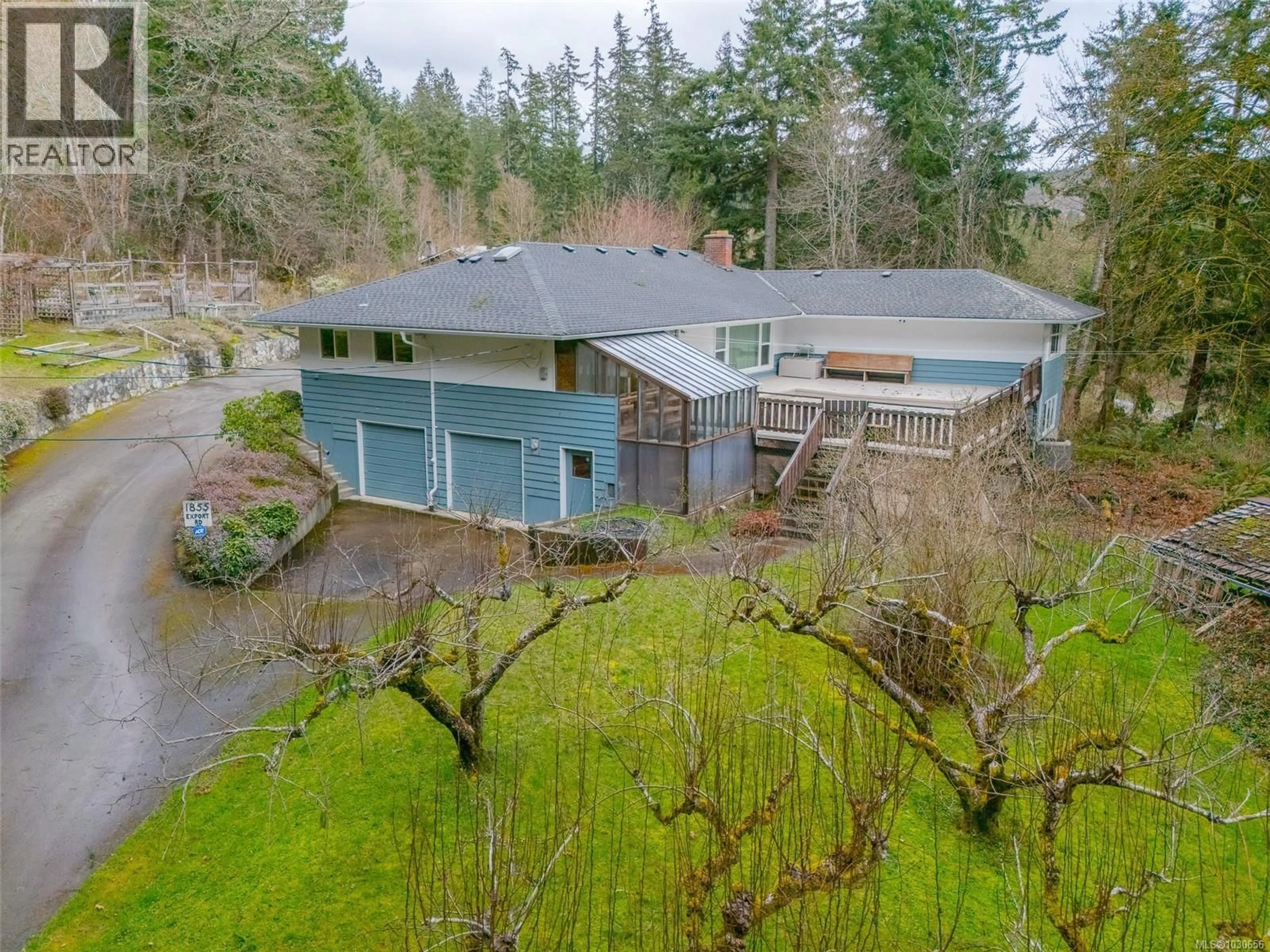 A pic from outside/outdoor area/front of a property/back of a property/a pic from drone, water/lake/river/ocean view for 1850 ALBERNI HIGHWAY, Port Alberni British Columbia V9Y8P4