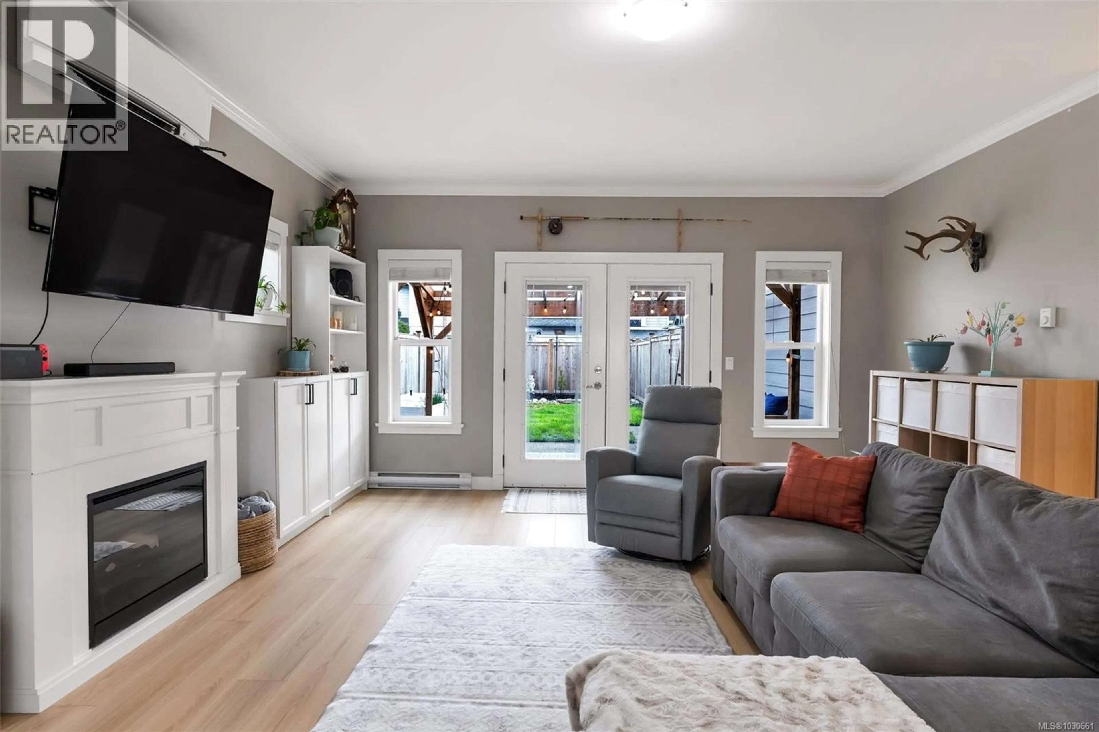 Living room with furniture, unknown for 3281 PIPER ROAD, Langford British Columbia V9C0H3