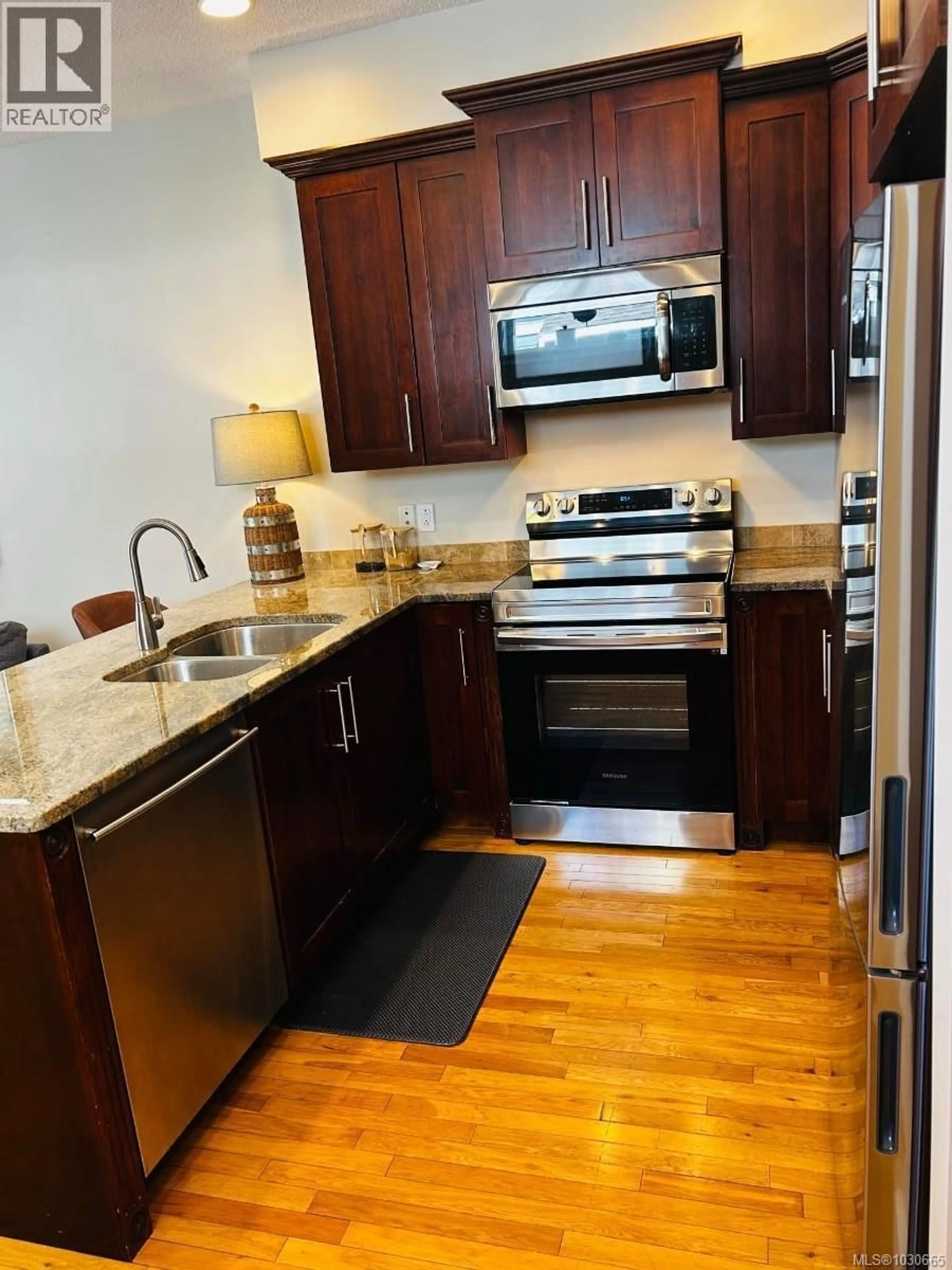 Standard kitchen, unknown for 111 - 6057 DOUMONT ROAD, Nanaimo British Columbia V9T0G3