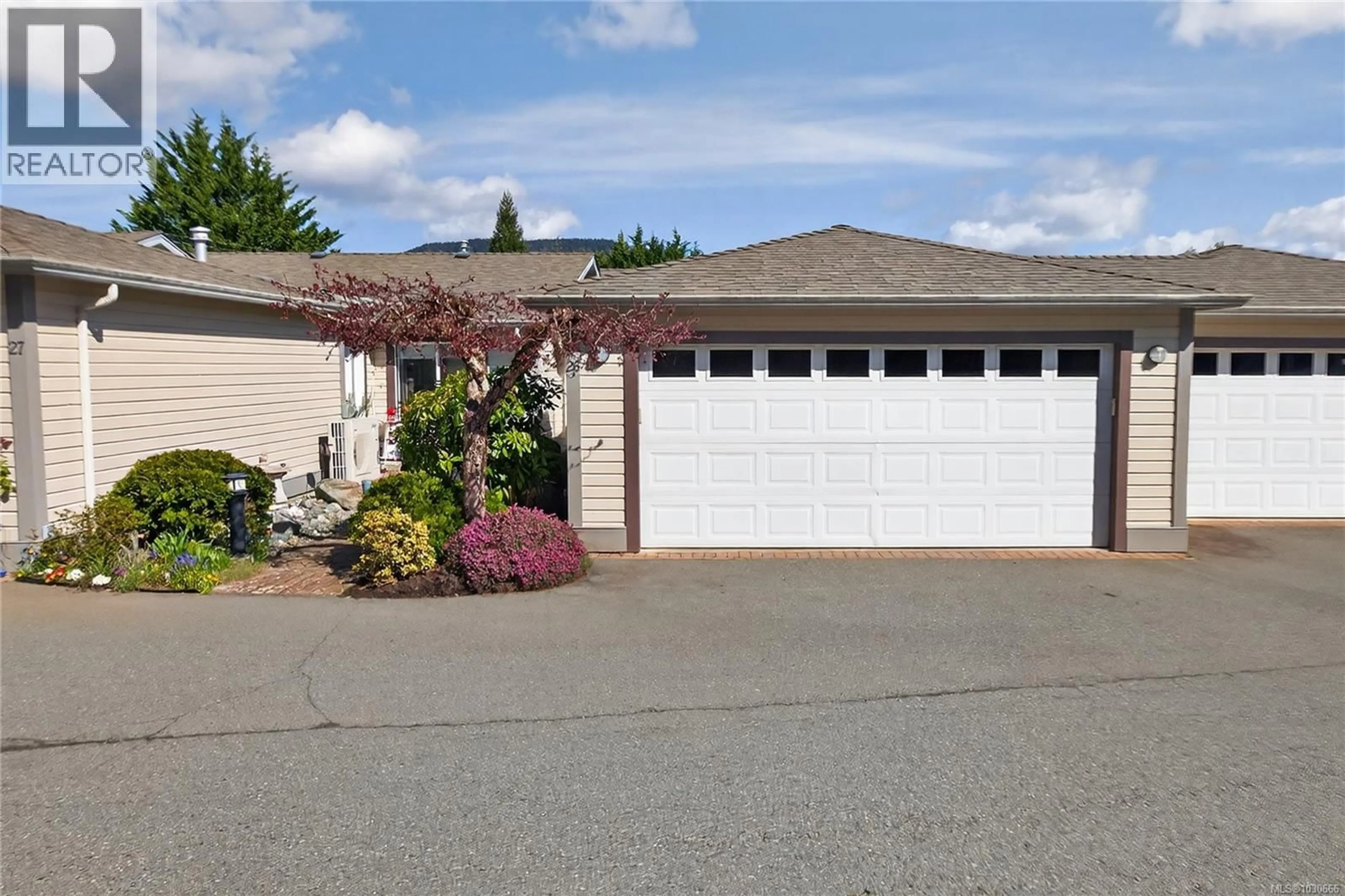Home with vinyl exterior material, street for 26 - 1700 PRITCHARD ROAD, Cowichan Bay British Columbia V0R1N1