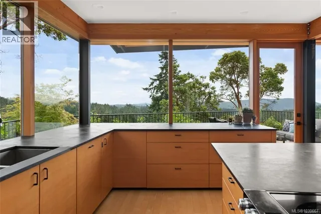 122 JASPER ROAD, Salt Spring 3