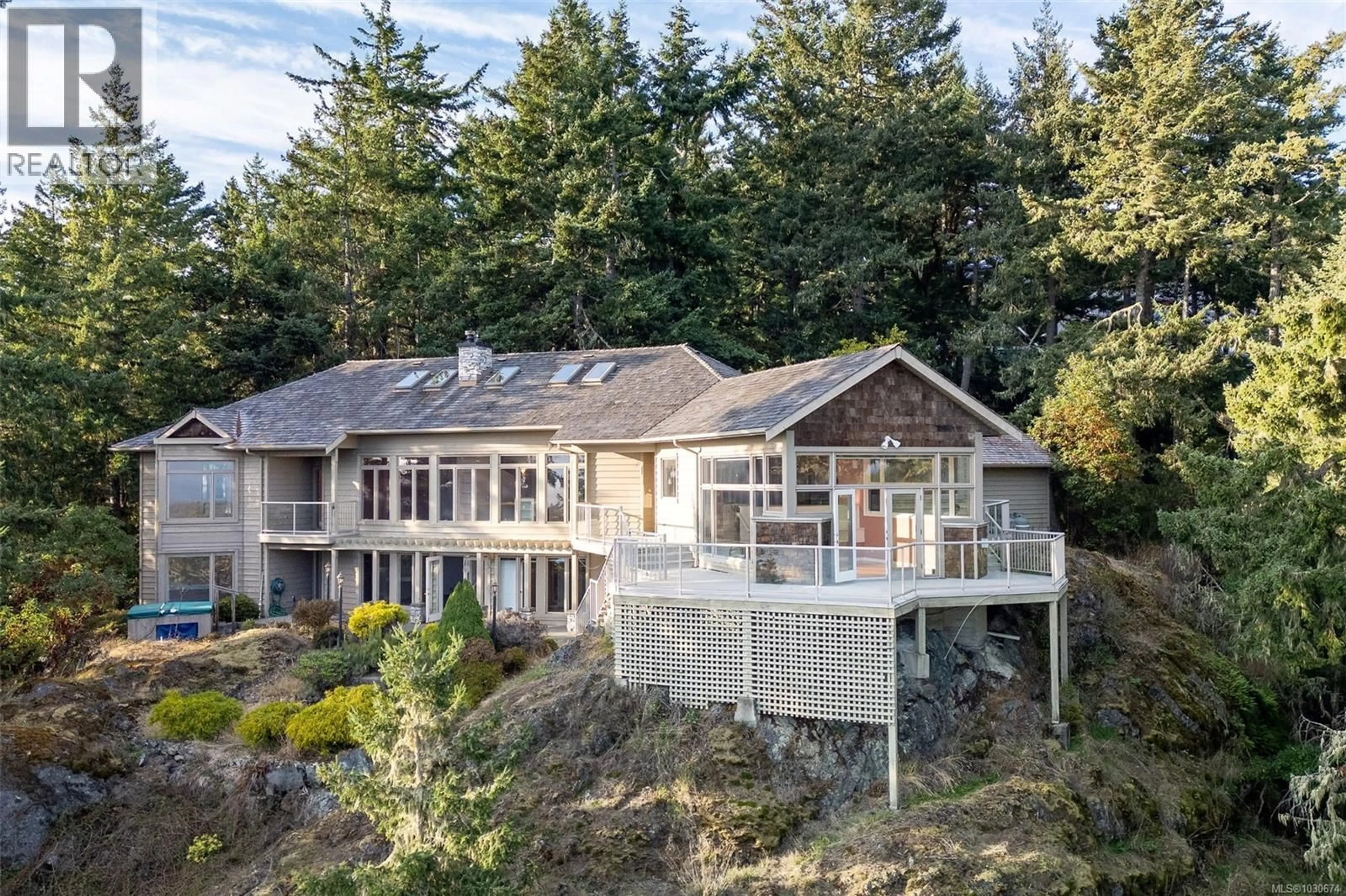 A pic from outside/outdoor area/front of a property/back of a property/a pic from drone, water/lake/river/ocean view for 558 WILDERNESS PLACE, Sooke British Columbia V9Z1C4