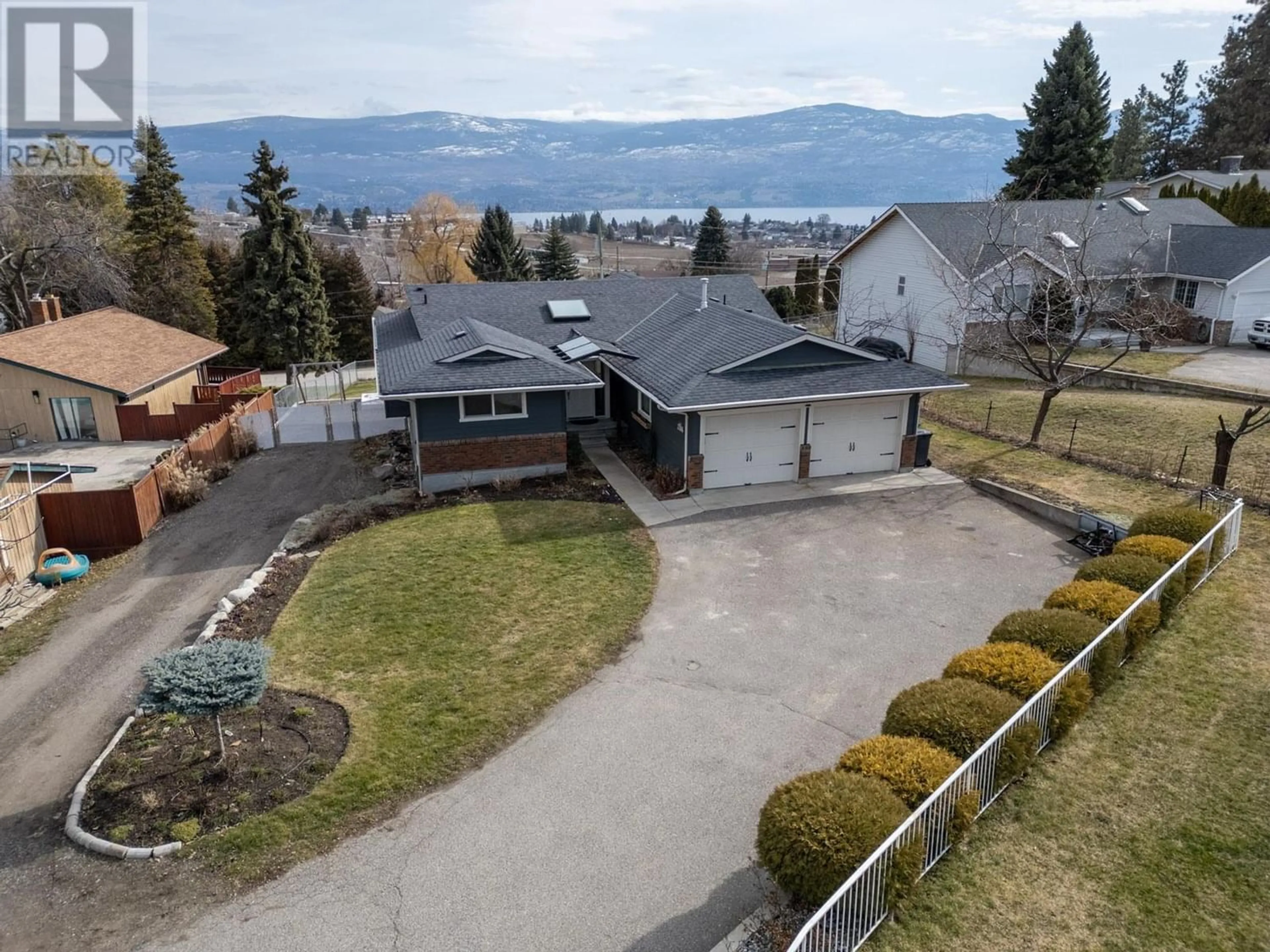 Frontside or backside of a home for 2704 Cordova Way, West Kelowna British Columbia V1Z2N3