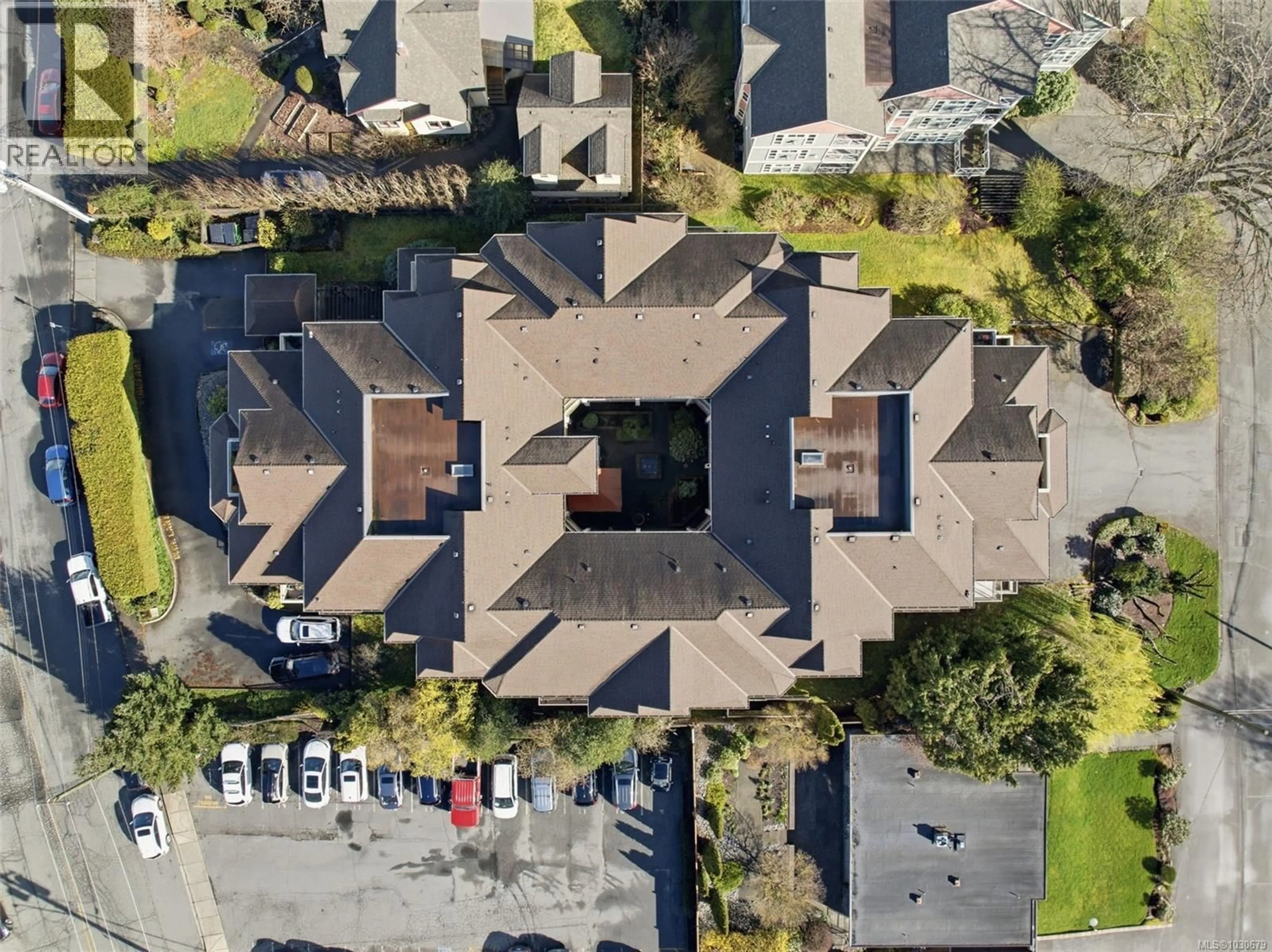 A pic from outside/outdoor area/front of a property/back of a property/a pic from drone, street for 306 - 330 BRAE ROAD, Duncan British Columbia V9L3T8