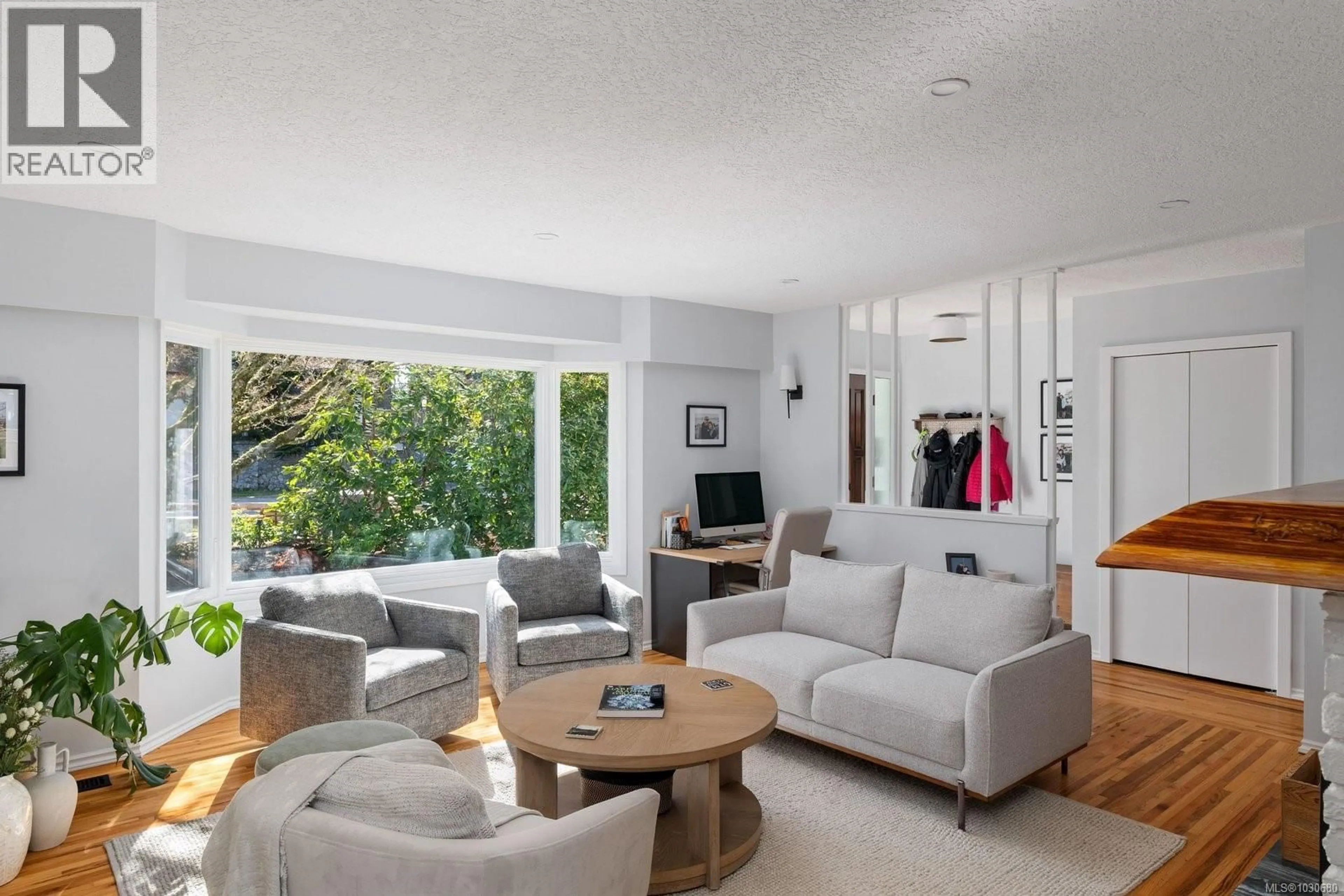 Living room with furniture, unknown for 576 TENA PLACE, Colwood British Columbia V9C1M7