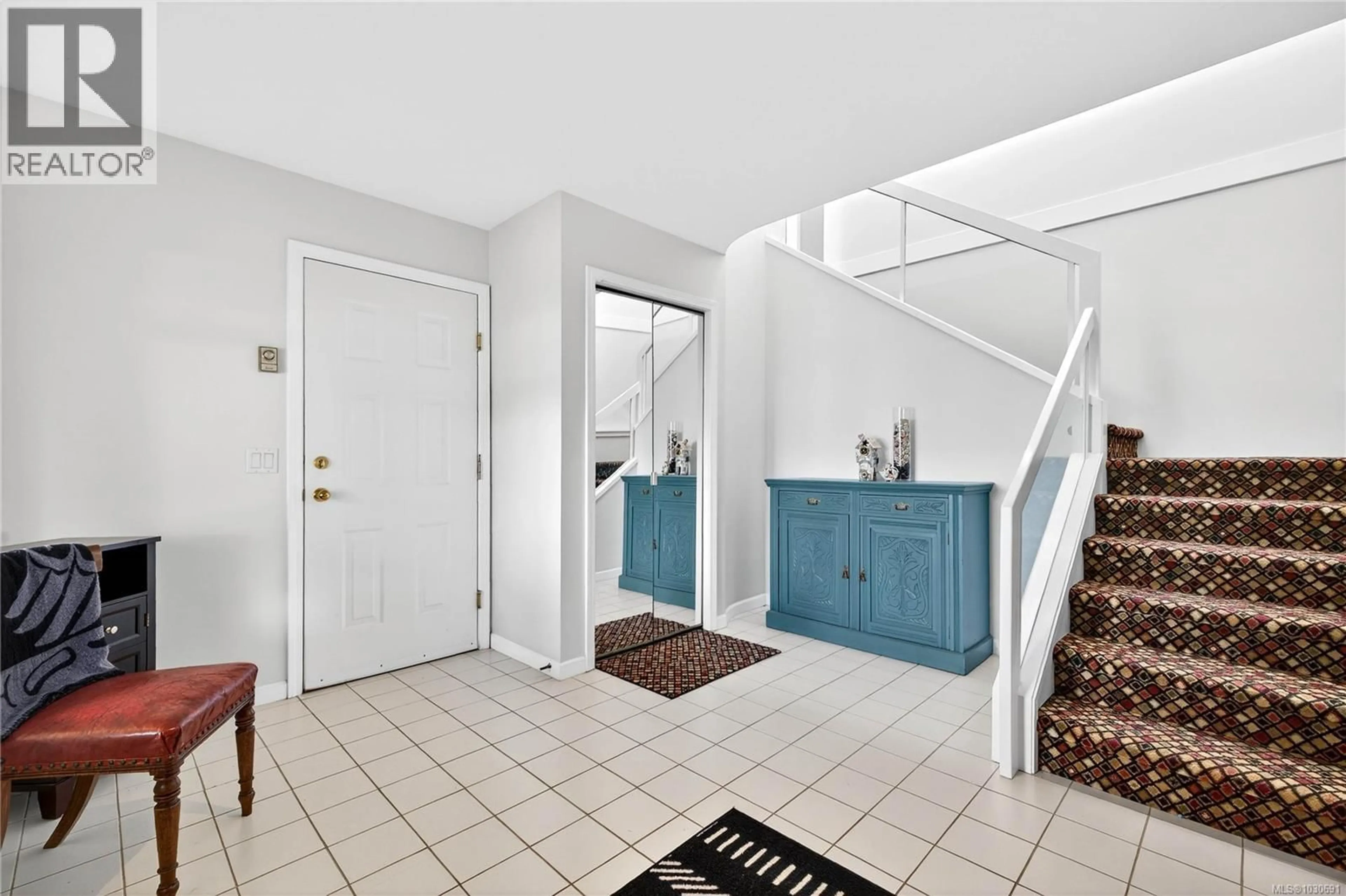 Indoor entryway for 20 - 258 LOWER GANGES ROAD, Salt Spring British Columbia V8K1S7